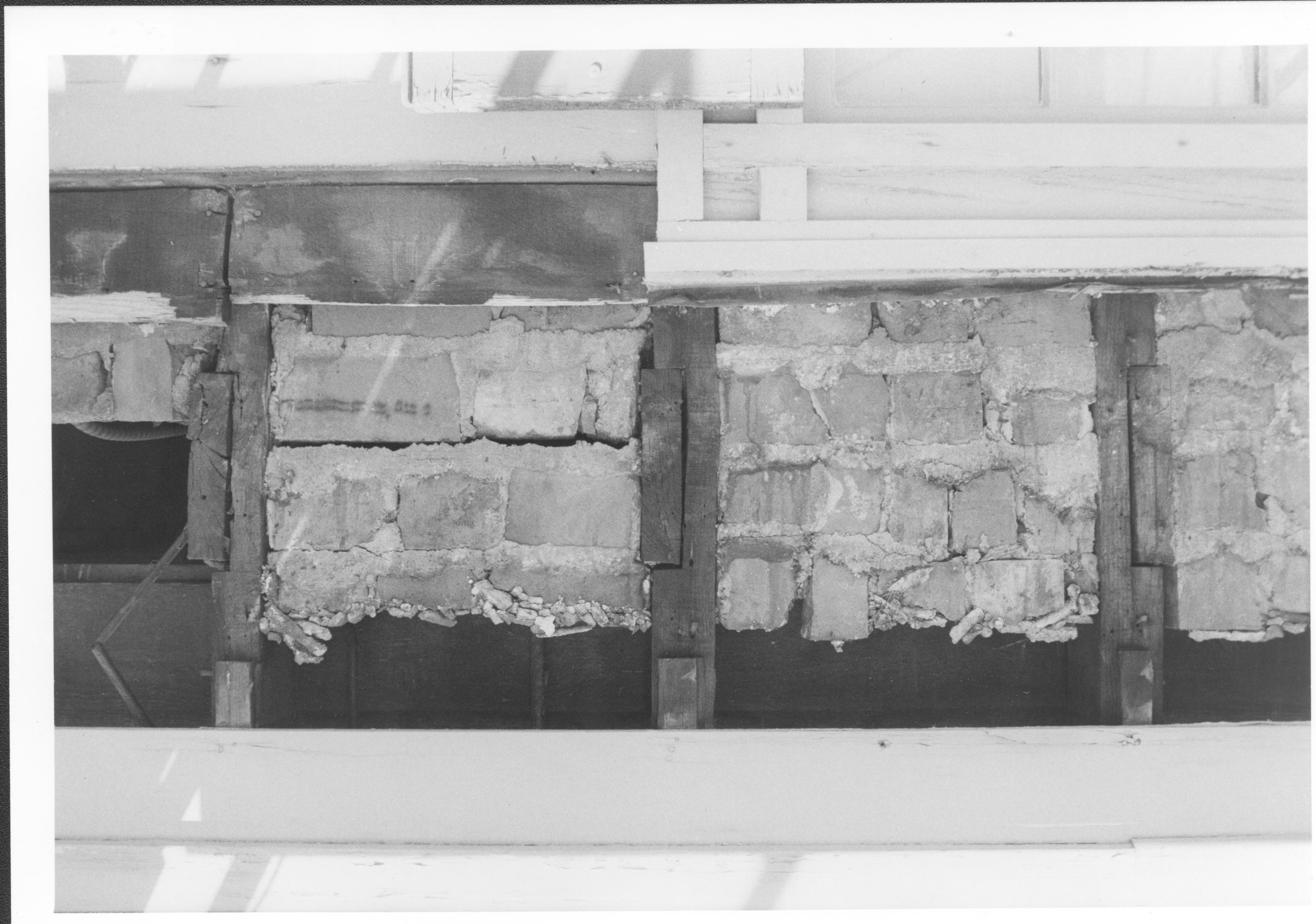 NA Lincoln Home NHS- miscellaneous media, 3 brickwork, restoration, siding