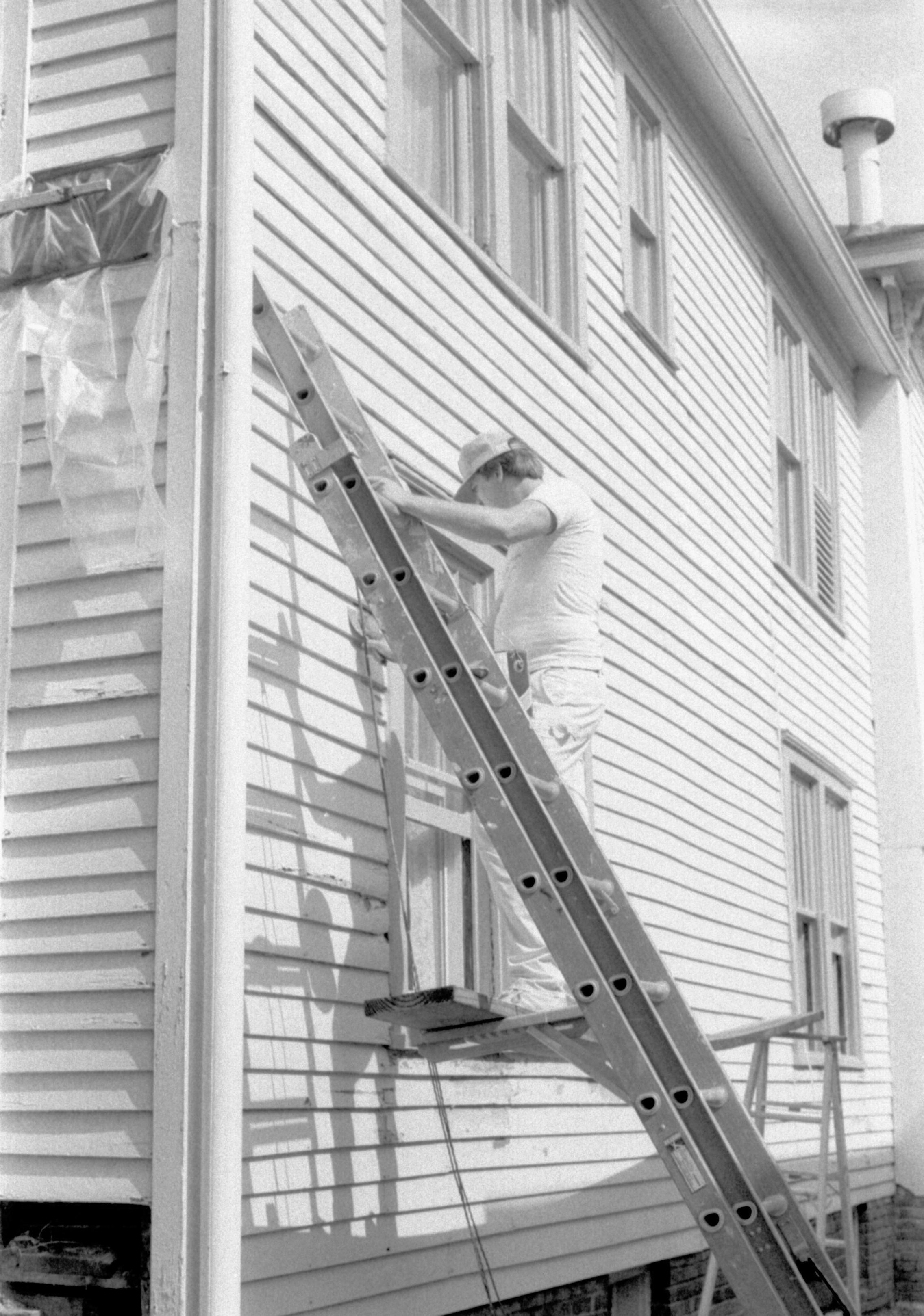 NA Lincoln Home NHS- Sprigg House Restoration 1984 Sprigg House, painting