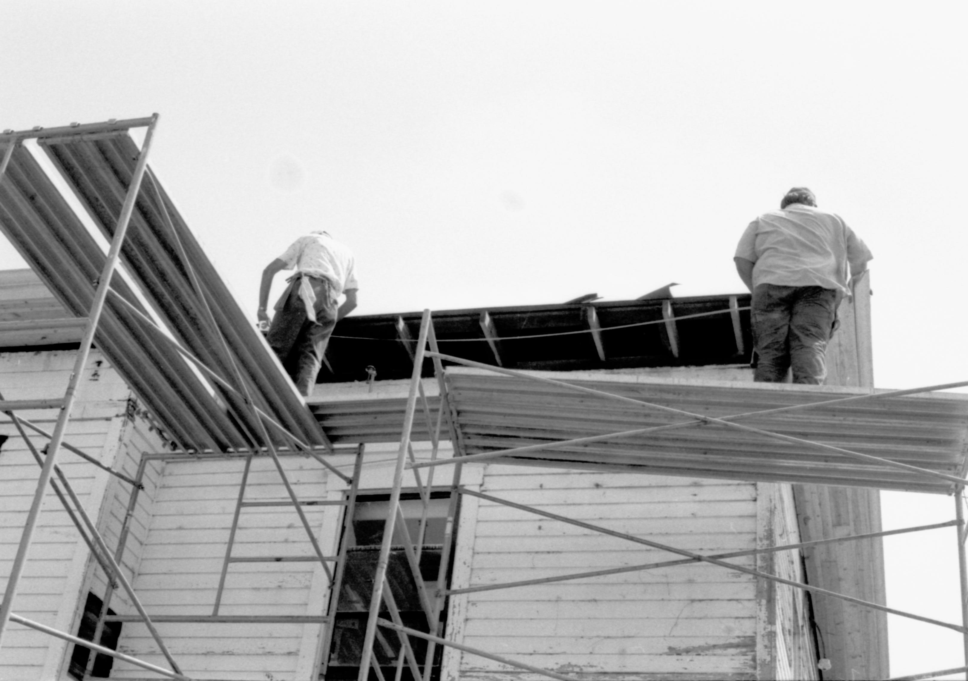 NA Lincoln Home NHS- Sprigg House Restoration 1984 Sprigg House, roof, scaffolding