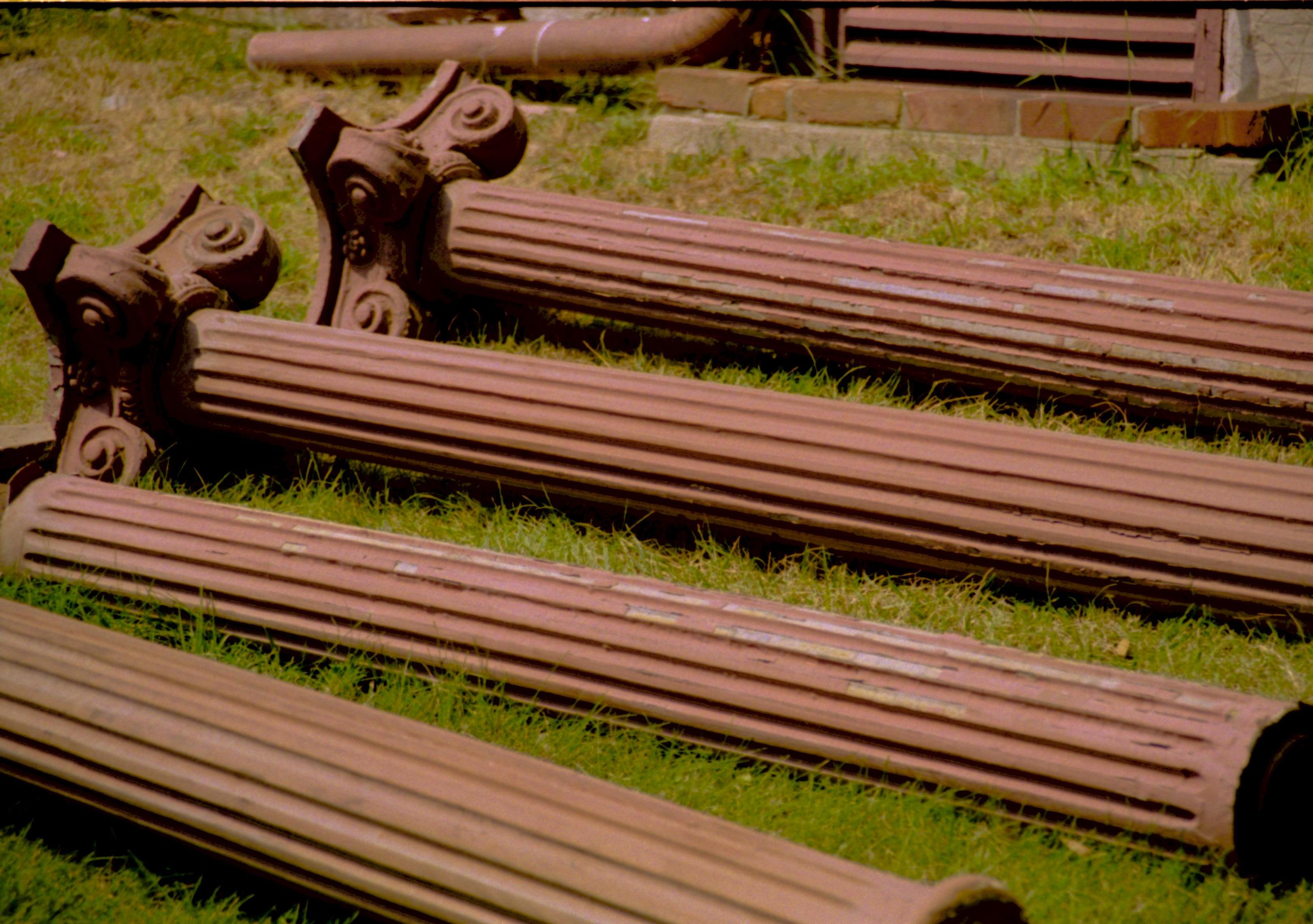 Dubois House columns Lincoln Home NHS- Sprigg House, Roll 1998-5, exp 17 Dubois House, restoration, columns