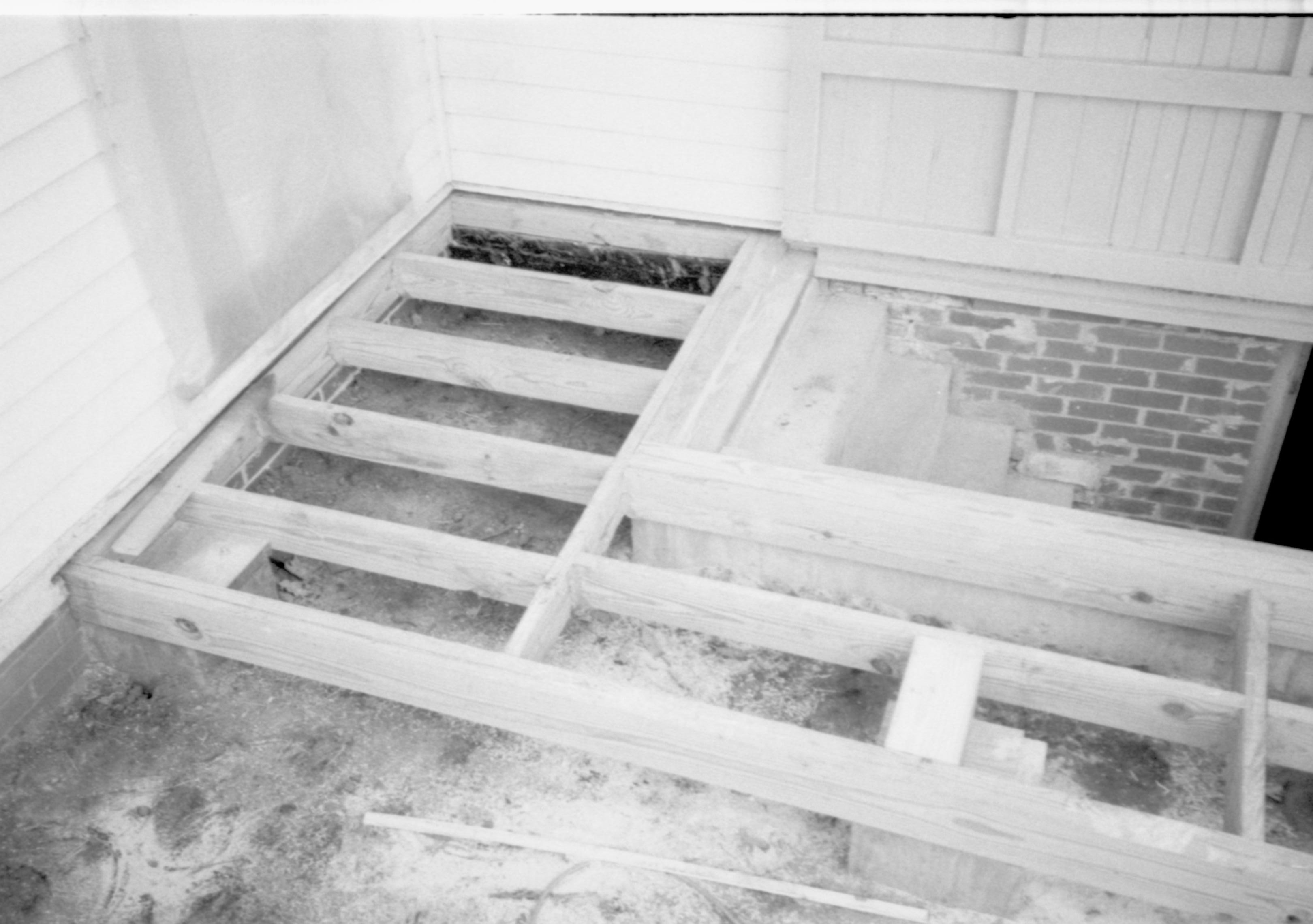 Sprigg House deck construction over basement stairs Lincoln Home NHS- Sprigg House, Roll 1998-4, exp 24 Sprigg House, construction