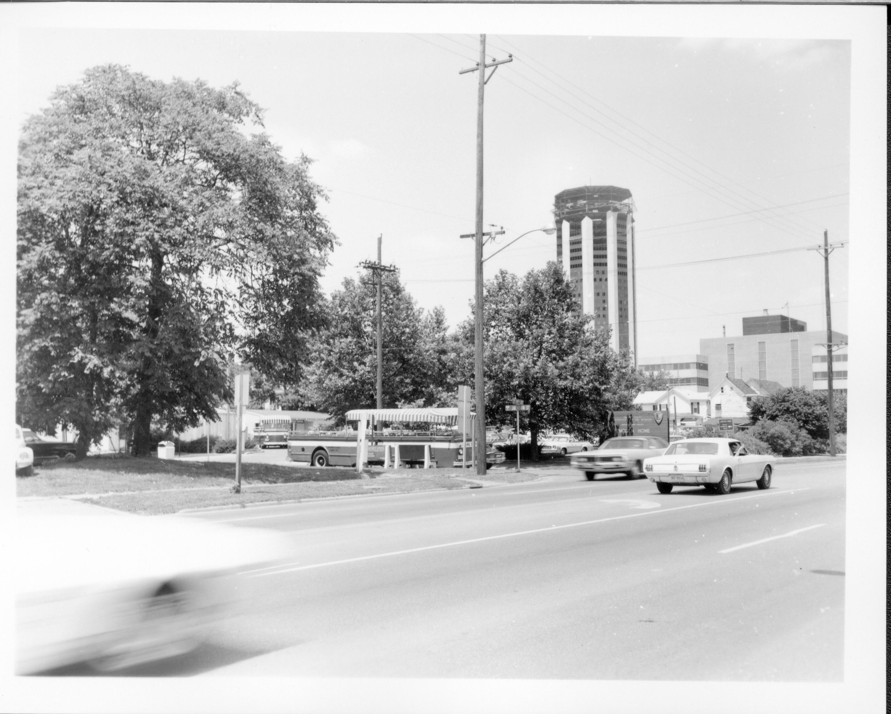 Looking northwest across 9th Street toward intersection of 8th and Jackson. 3-Feb 