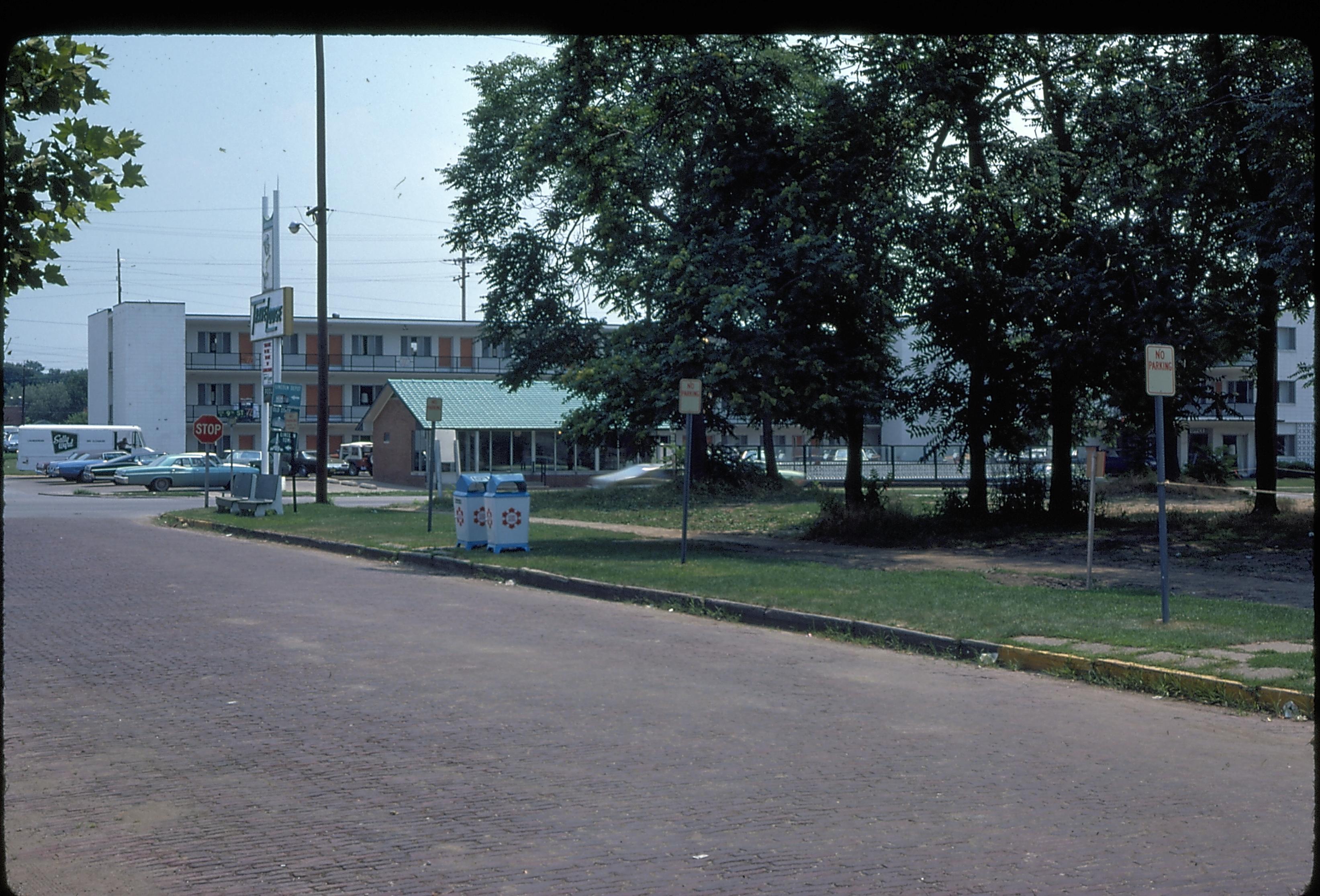 Parking Area behind Lincoln Home. 42-1 