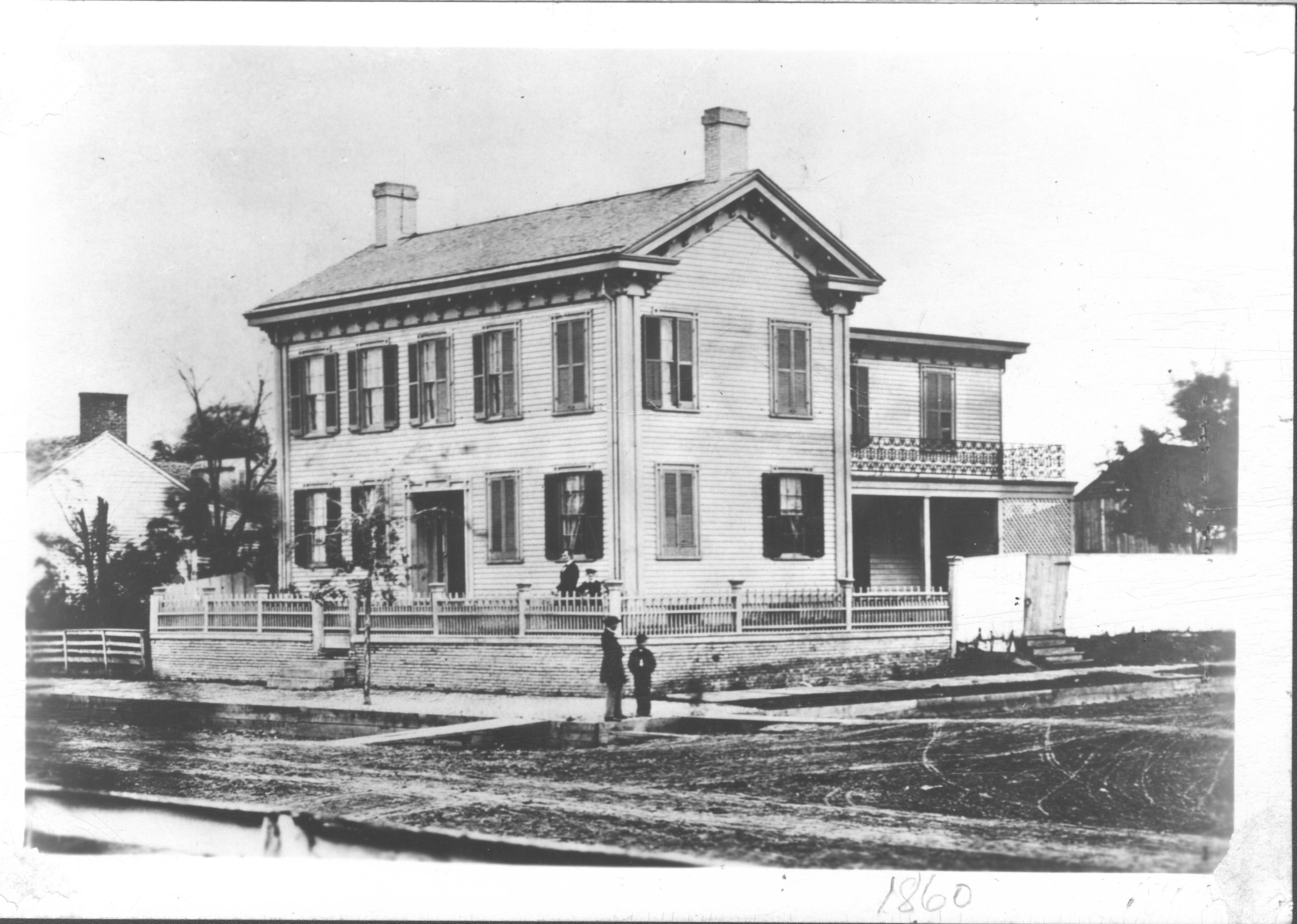 Lincoln Home: Lincoln and sons in front #320, 2-1 