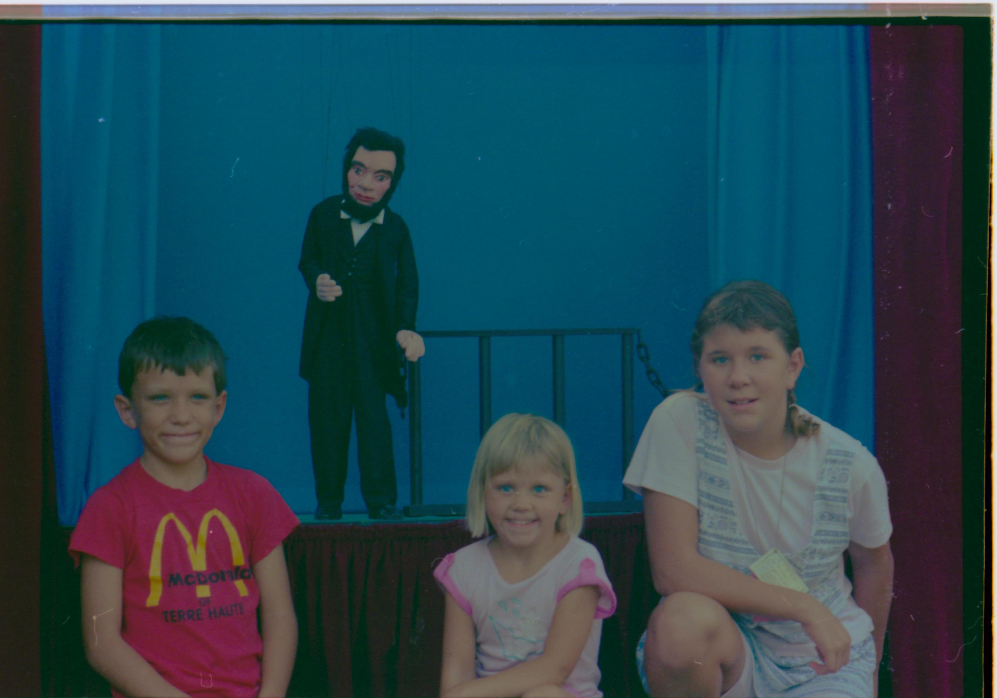 NA Interpretation, Lincoln, Puppet, Kids