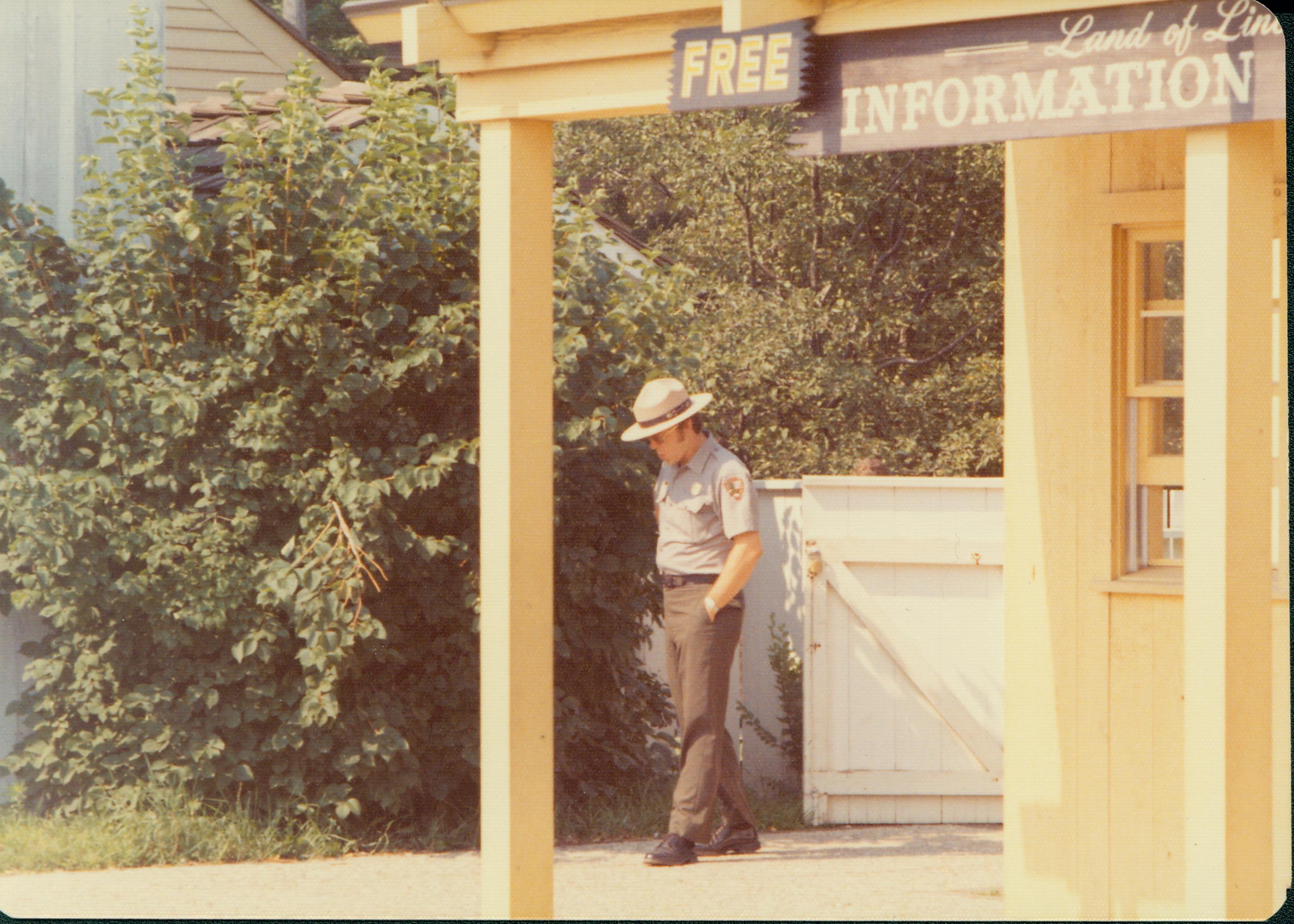 Interpreter Kent Sprague, Summer of 1973 Class 8, Pic. 32; Summer of 1973, Kent Spregue outside information center Interpretive Staff, 1973