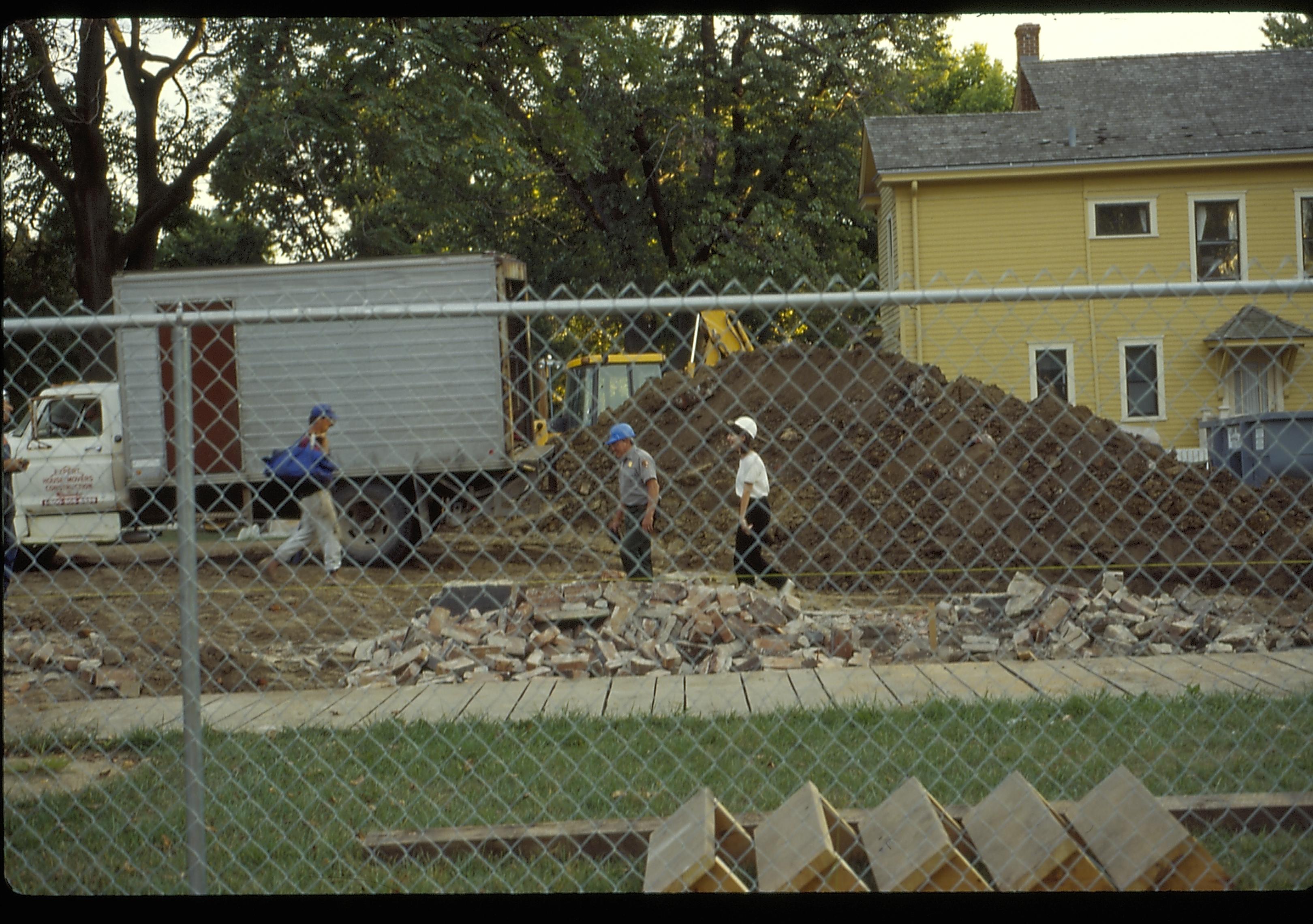 Archaeology House move LIHO NHS- Arnold House Relocation, Roll 15 Color Slides, exp 33 Arnold House, relocation