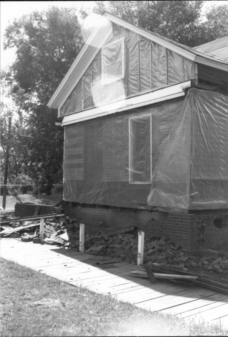 NA LIHO NHS- Arnold House, HS-20 Roll #7 exp 8 Arnold House, restoration