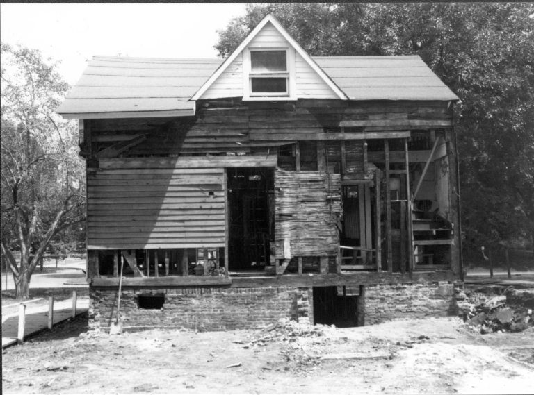 NA LIHO NHS- Arnold House, HS-20 Roll #7 exp 17 Arnold House, restoration