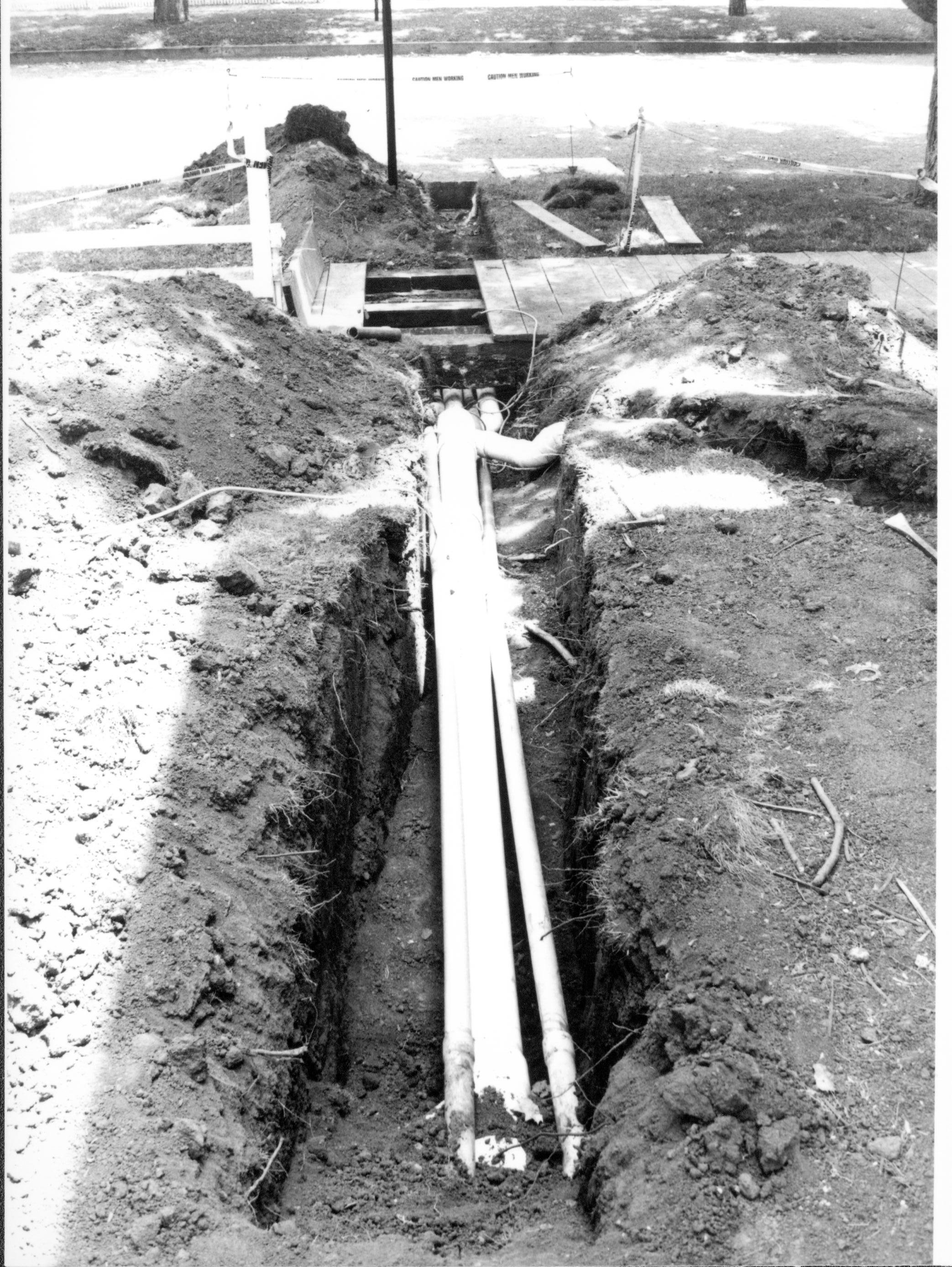 block 7, lots 13 and 14 LIHO NHS- Arnold House, HS-20, Roll #4 Neg 24 pipes, restoration