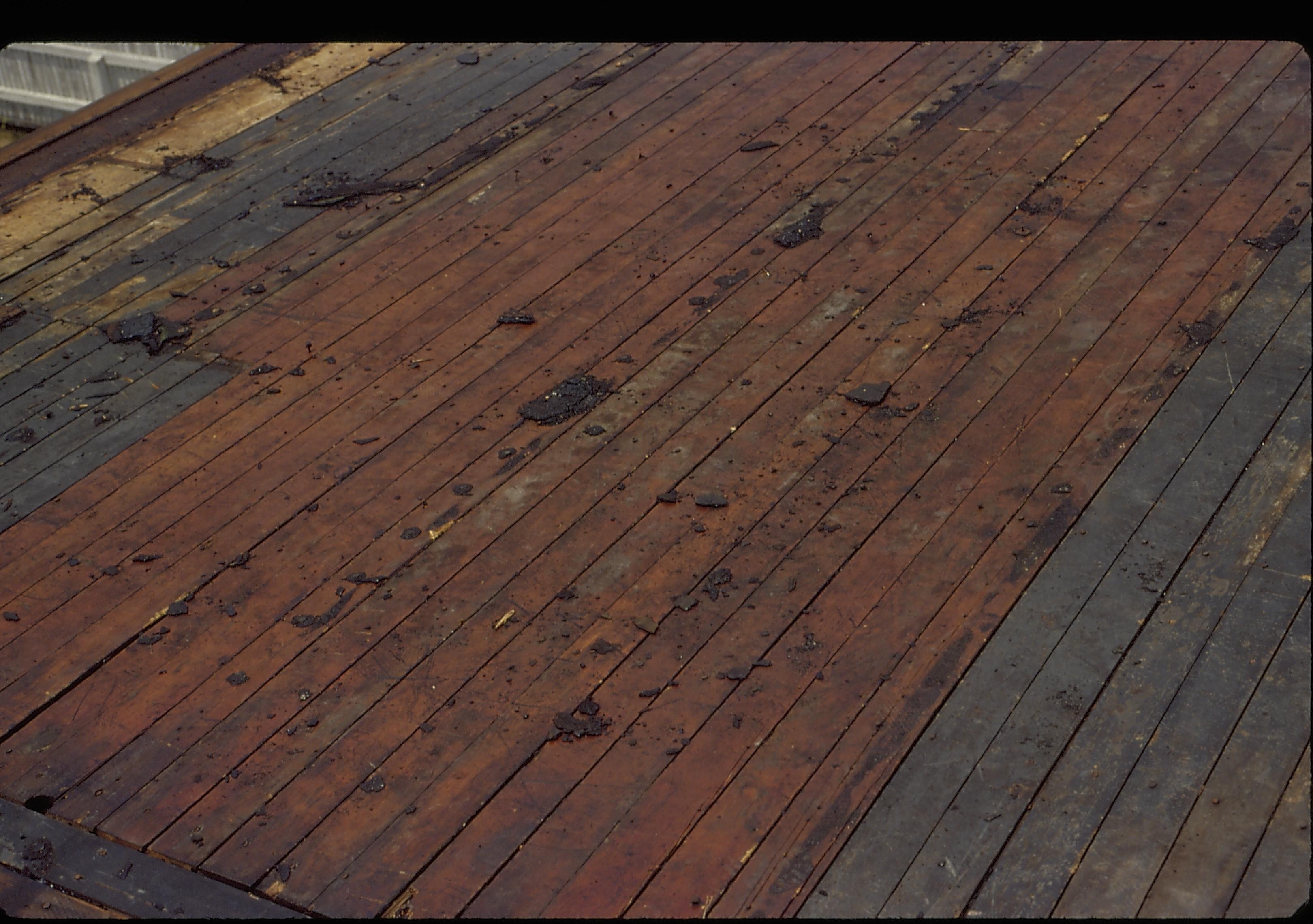 Exterior 104- Porch and floor decking LIHO NHS- Arnold House, HS-20 Roll #1 7/17-7/23/96, exp 22 Arnold House, restoration