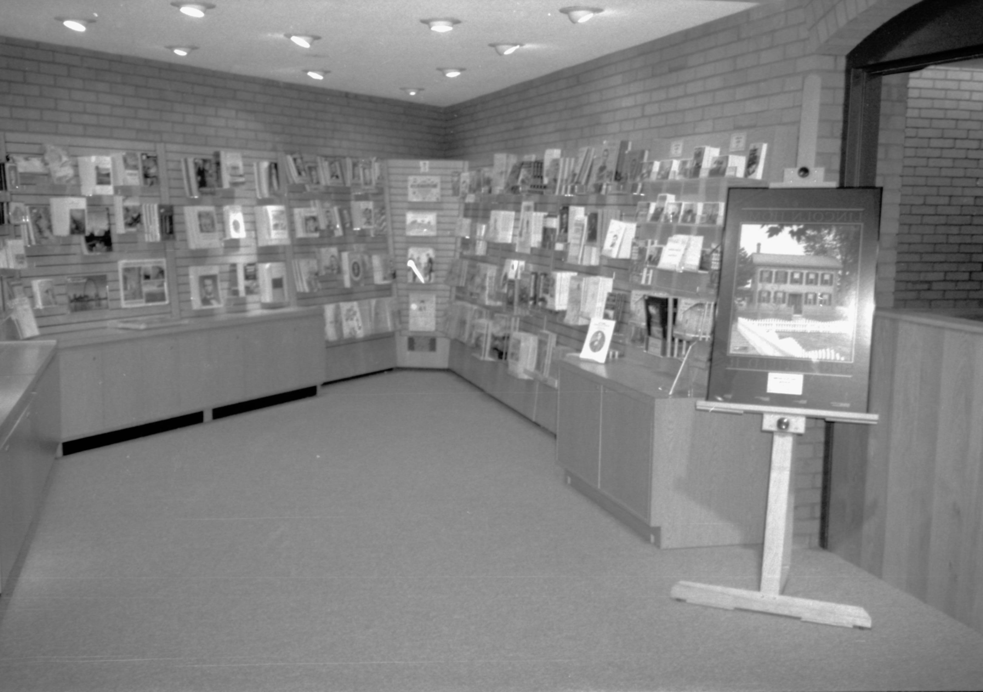 NA Lincoln Home NHS- Visitor Center, Eastern National LIHO Sales Area Visitor Center, bookstore