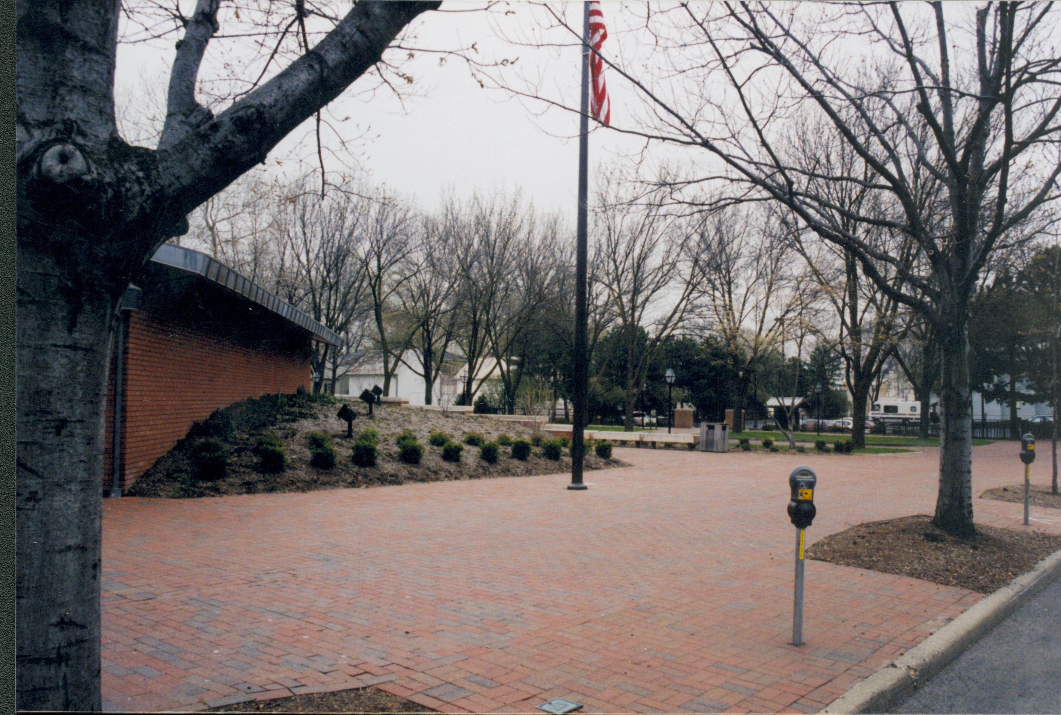 NA Lincoln Home NHS- Visitor Center 2004, 10A Visitor Center, exterior