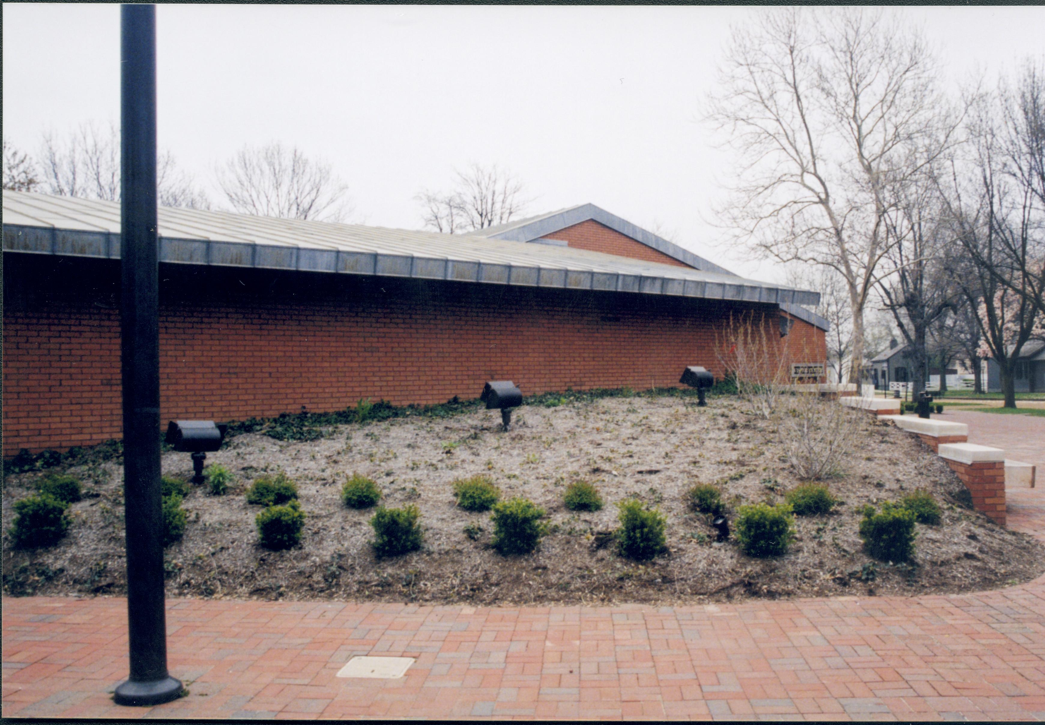 NA Lincoln Home NHS- Visitor Center 2004, 14A Visitor Center, exterior