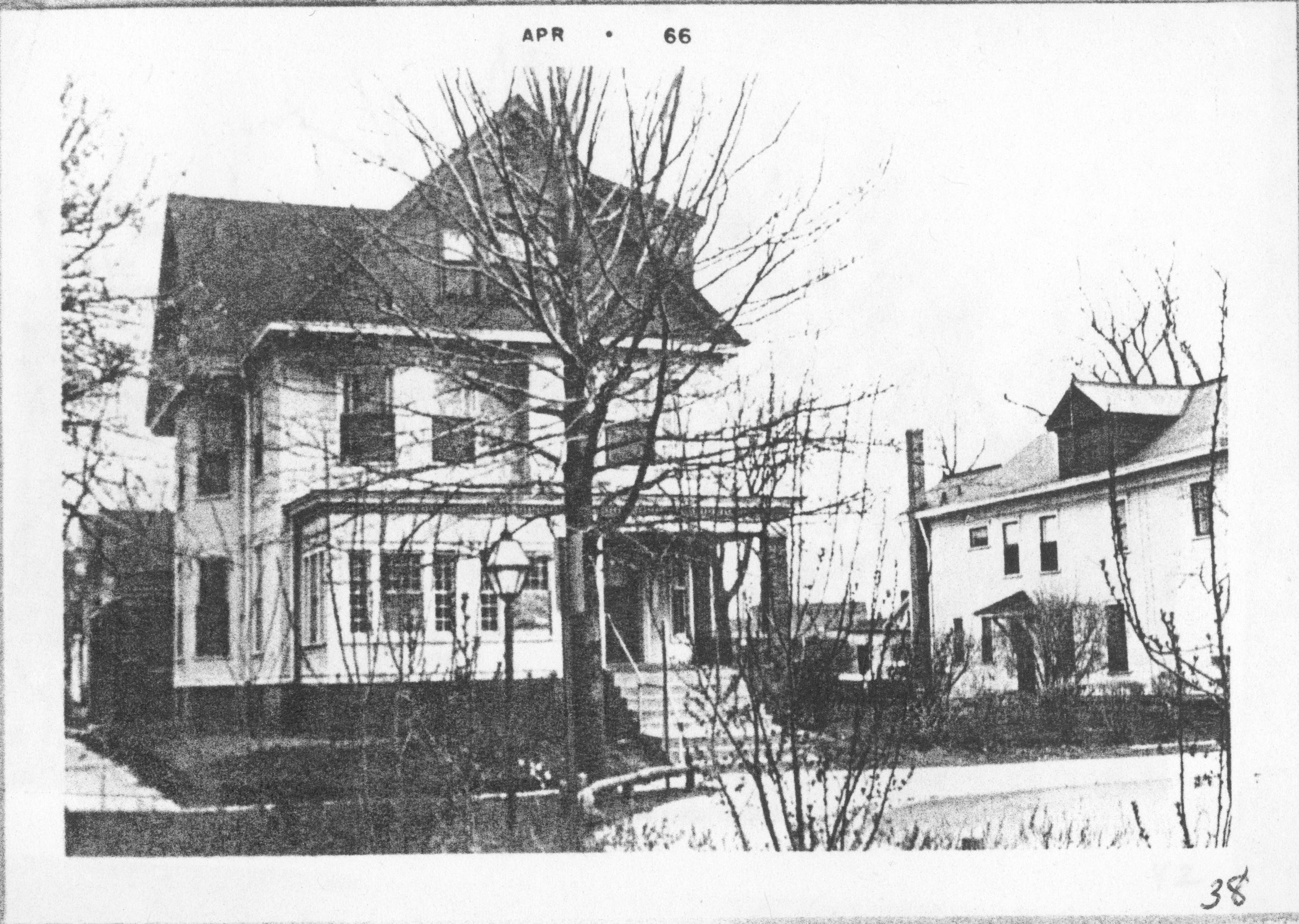 East side of 8th St. from Jackson to Edwards Lincoln Home NHS- Various Neighborhood locations, VF88-49, 38 neighborhood, historical
