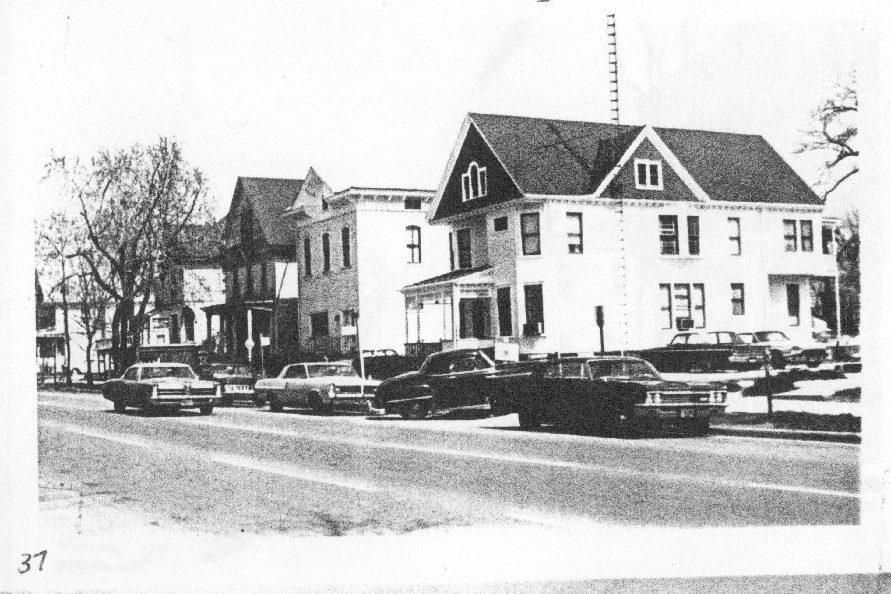 East side of 7th St. from Capitol to Jackon to Edwards Lincoln Home NHS- Various Neighborhood locations, VF88-50, 37 neighborhood, historical