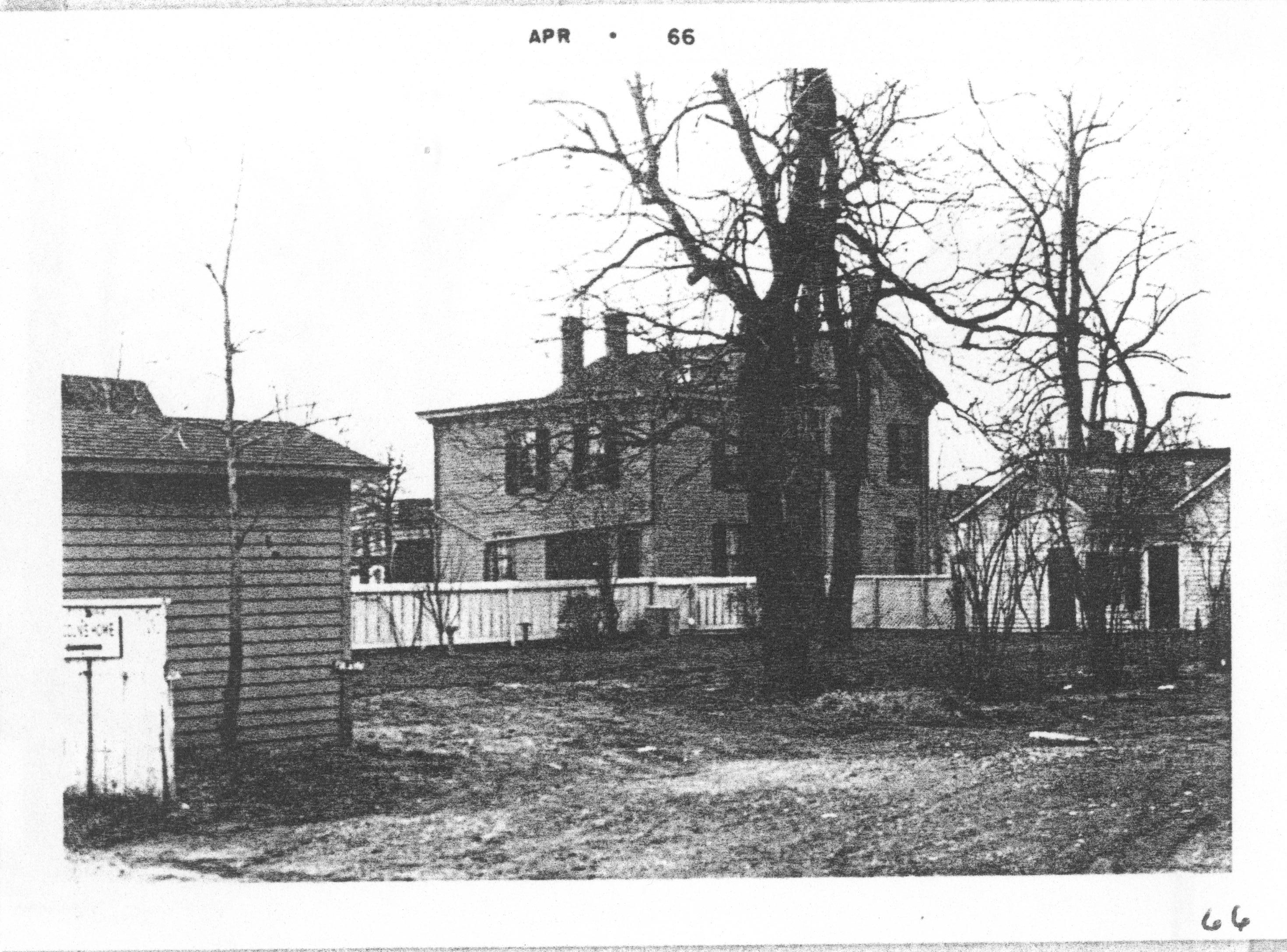 Looking West from alley behind Lincoln Home Lincoln Home NHS- Various Neighborhood locations, VF88-46, 66 neighborhood, historical, Lincoln