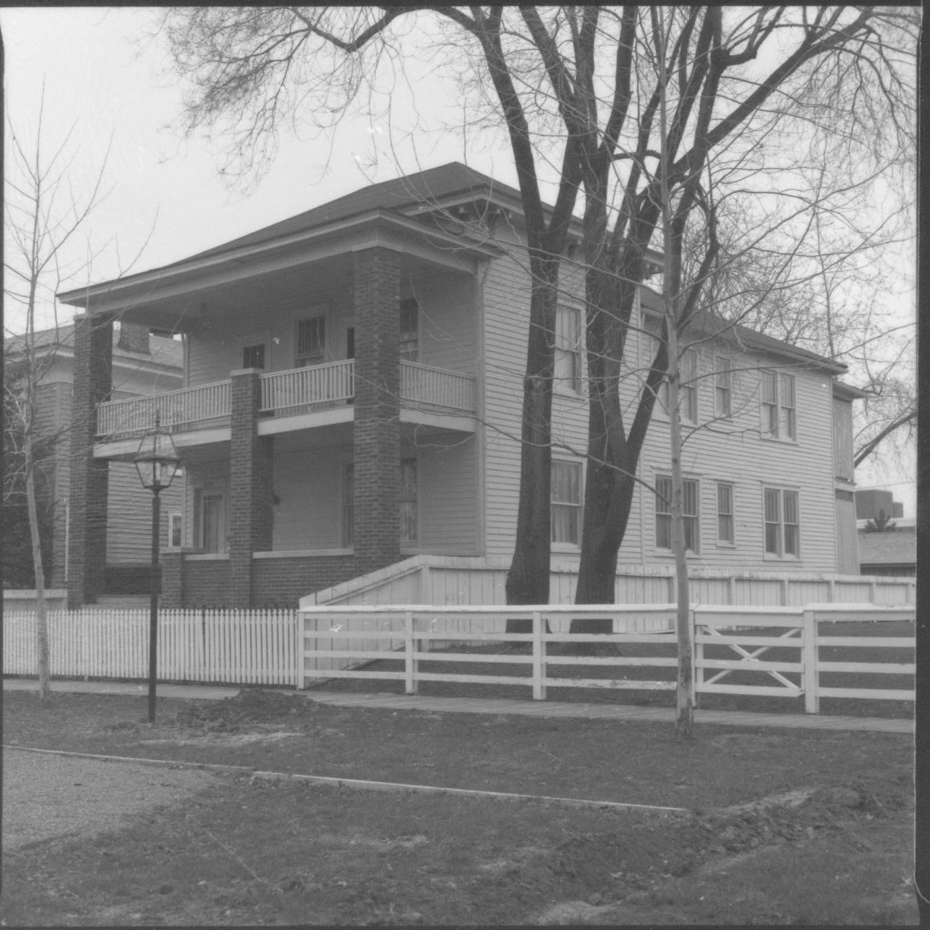 NA Lincoln Home NHS- Various Neighborhood locations neighborhood, historical