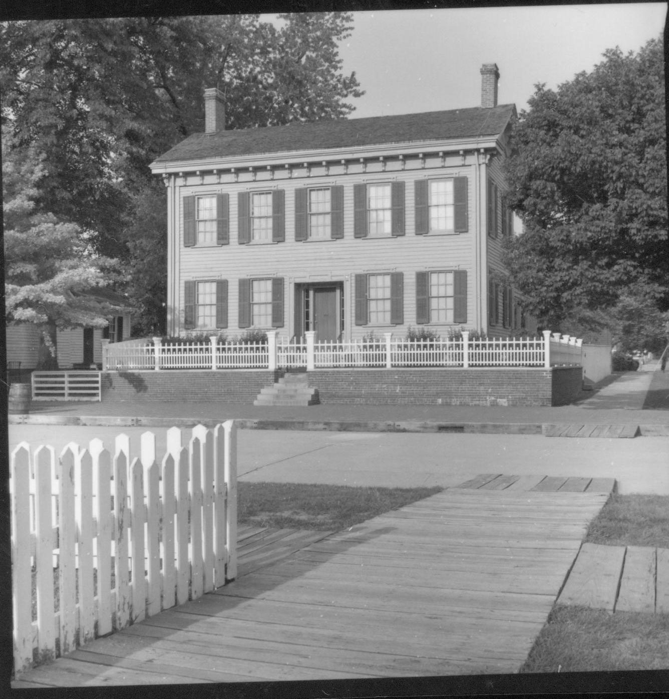 NA Lincoln Home NHS- Various locations neighborhood, historical