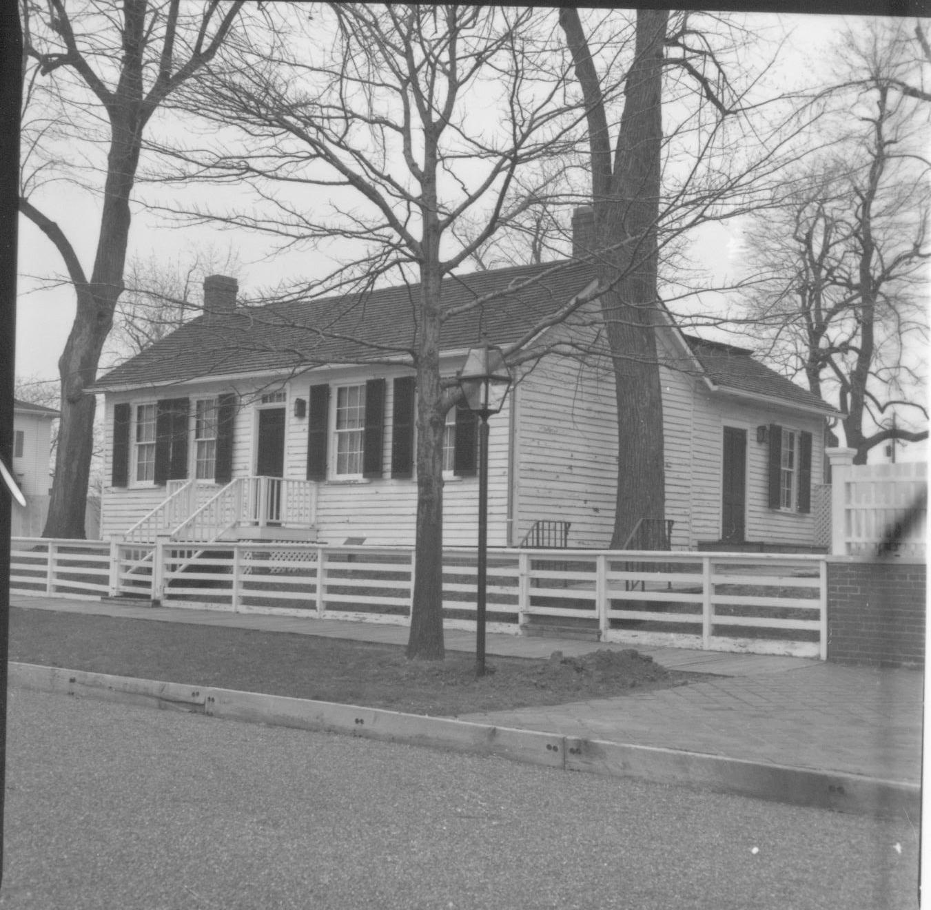 NA Lincoln Home NHS- Various locations neighborhood, historical
