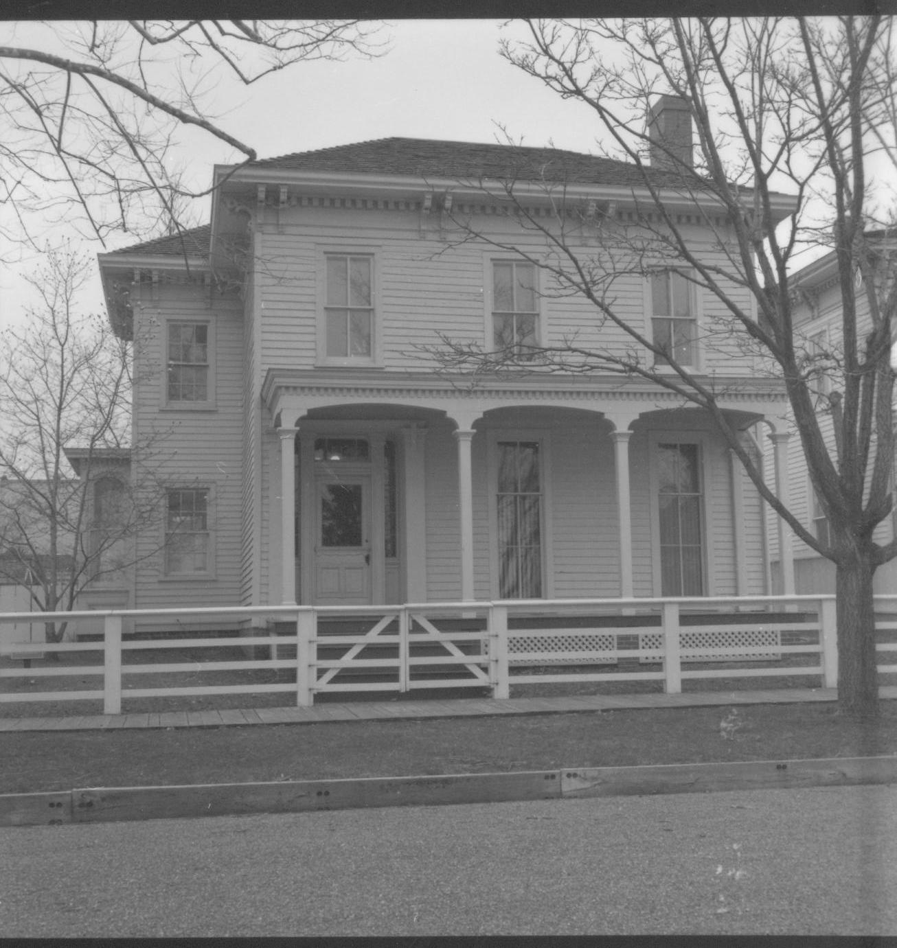 NA Lincoln Home NHS- Various locations neighborhood, historical