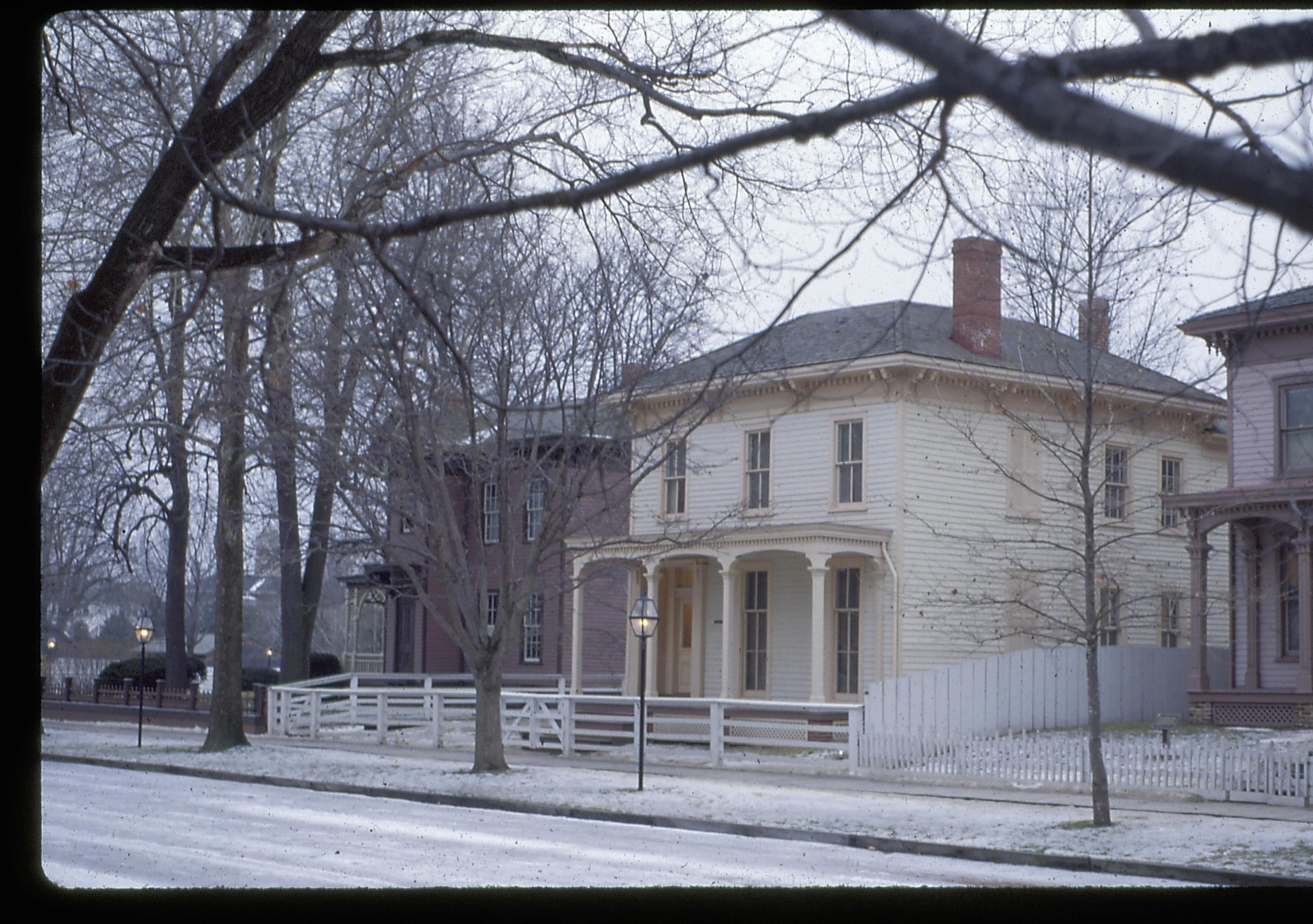 NA Lincoln Home NHS- Various locations, 17 neighborhood, snow