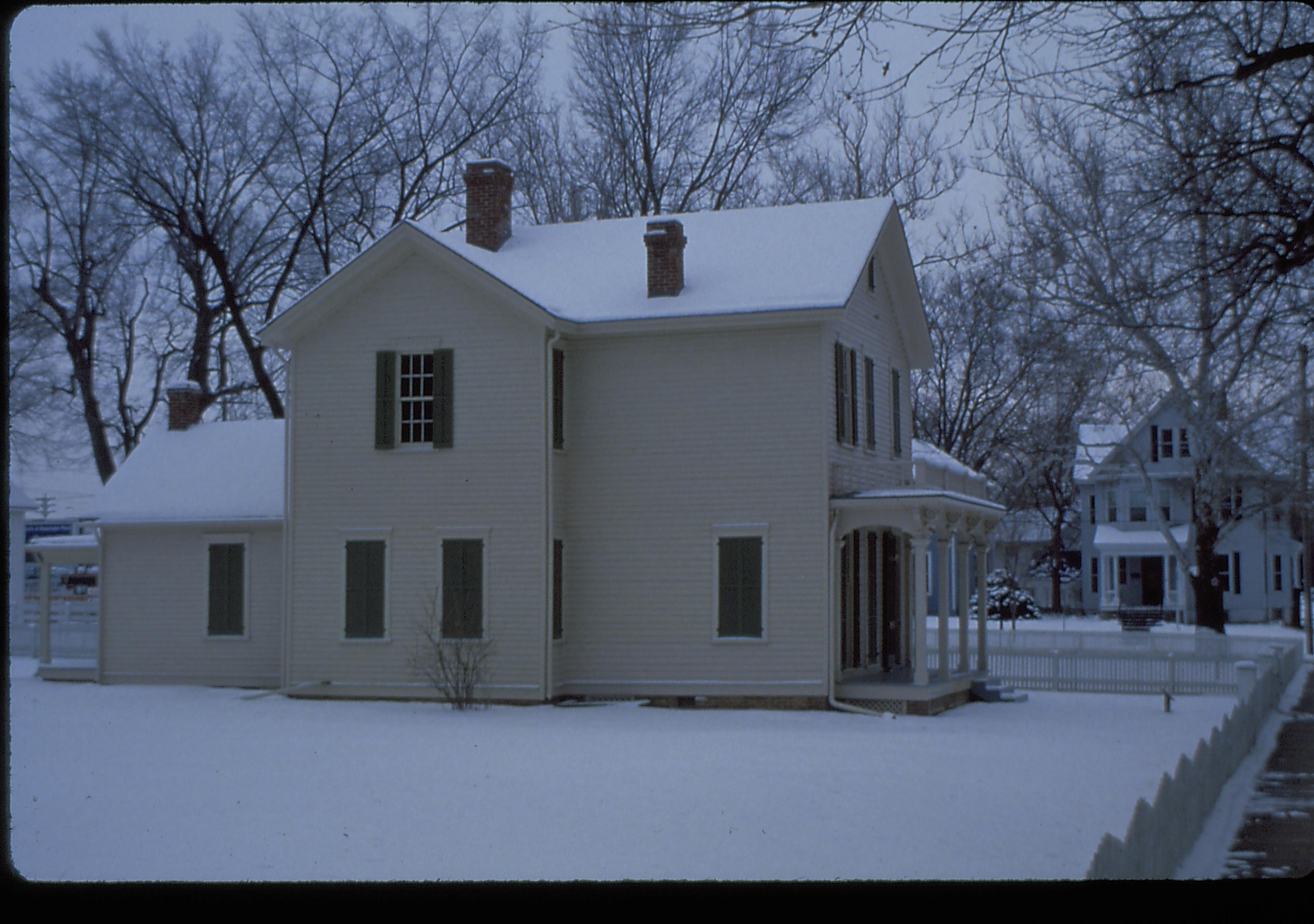 NA Lincoln Home NHS- Various locations neighborhood, snow