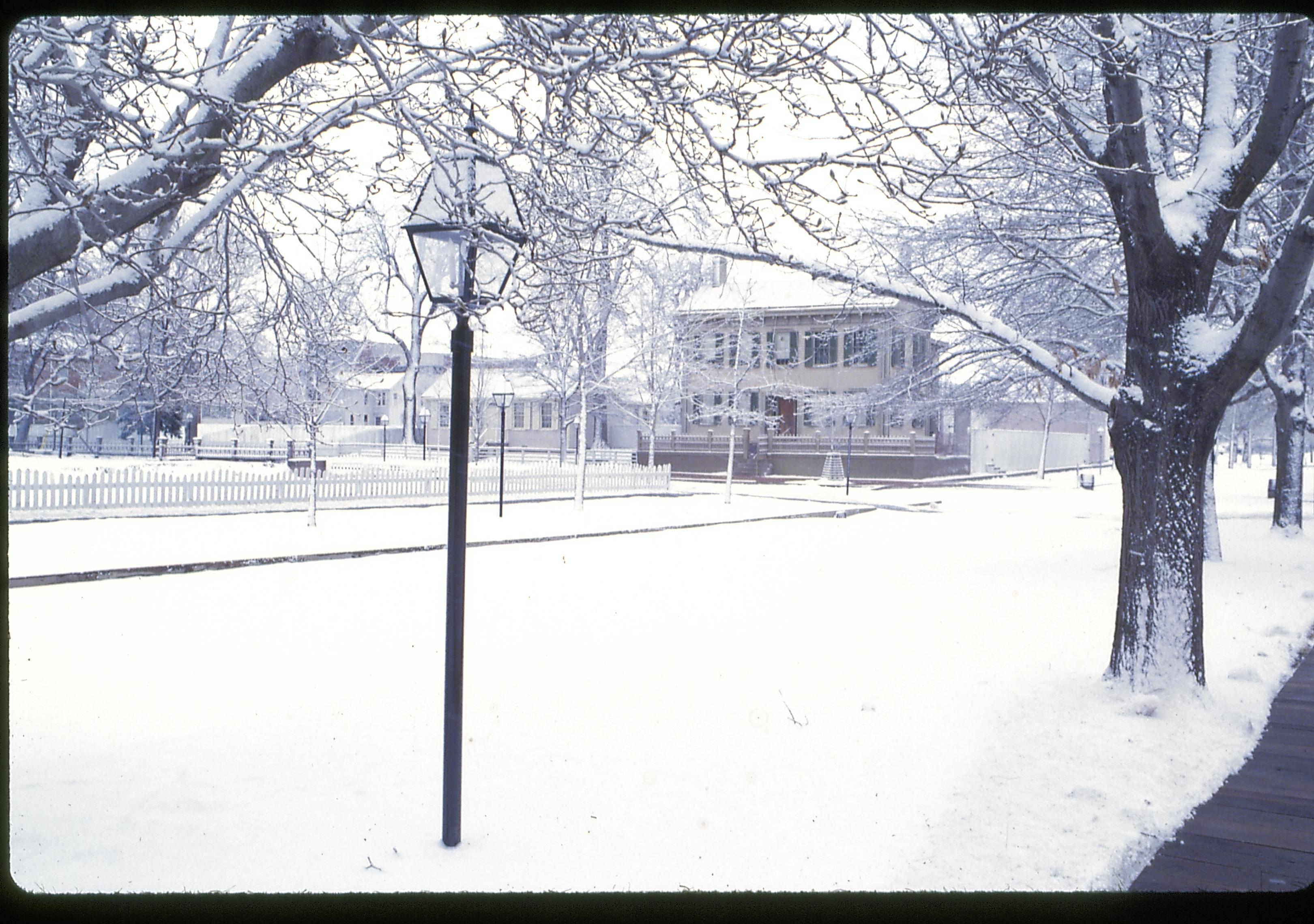 Lincoln Home in snow Lincoln Home NHS- Various locations,2  neighborhood, snow