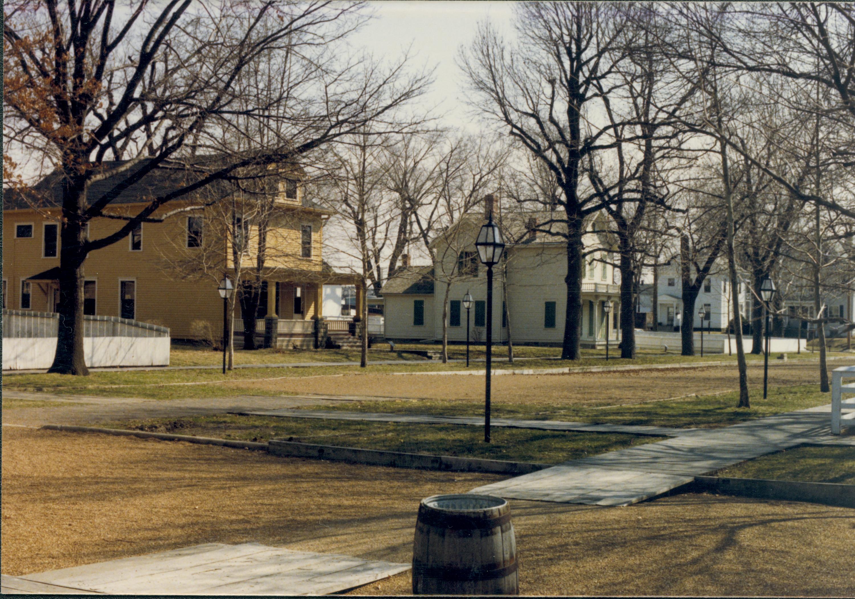 NA Lincoln Home NHS- Various locations neighborhood