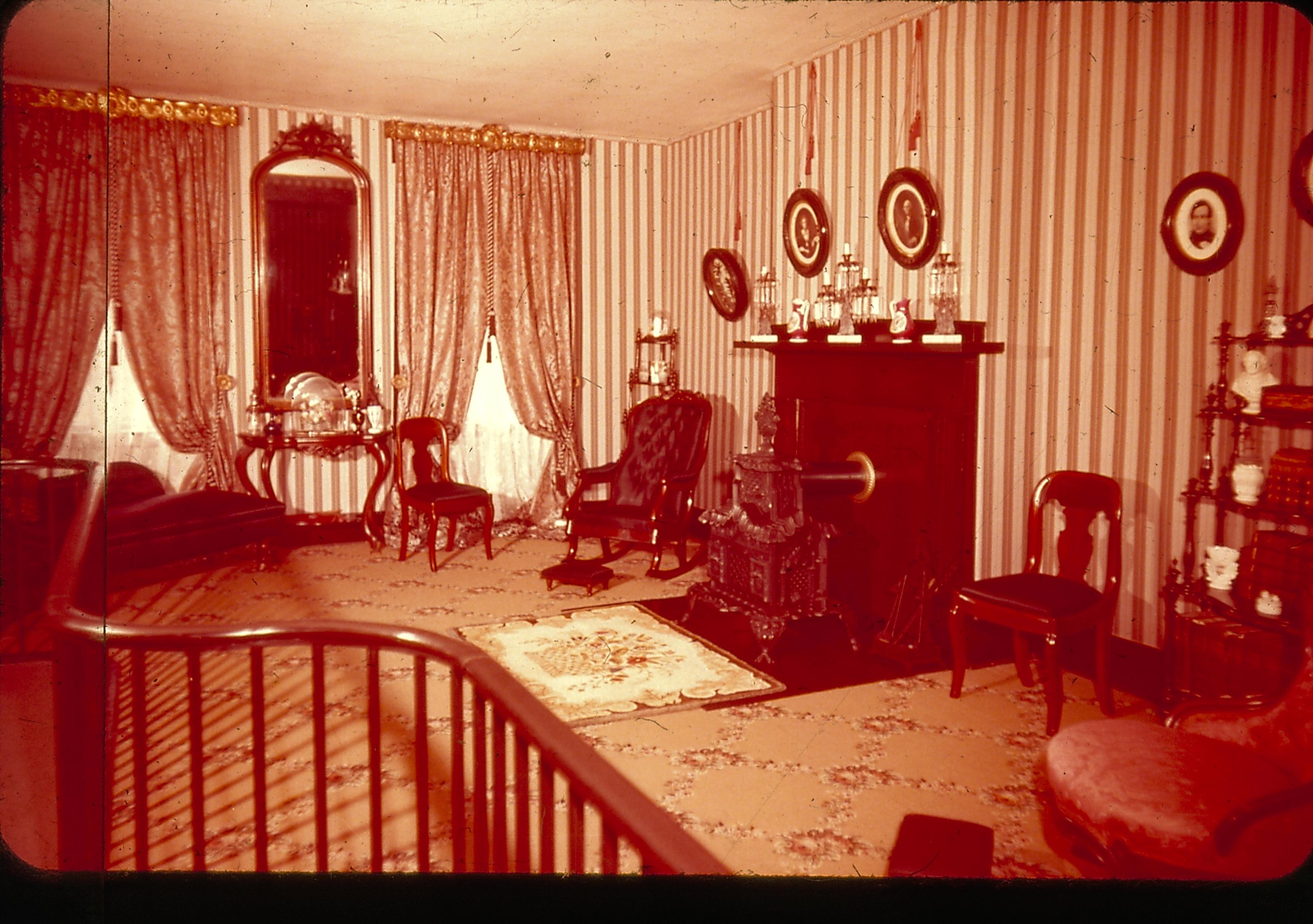 Front parlor of Lincoln home. Lincoln Home NHS- Souvenir Set, 60W set 1, L222, 9DS Lincoln, souvenir, slide