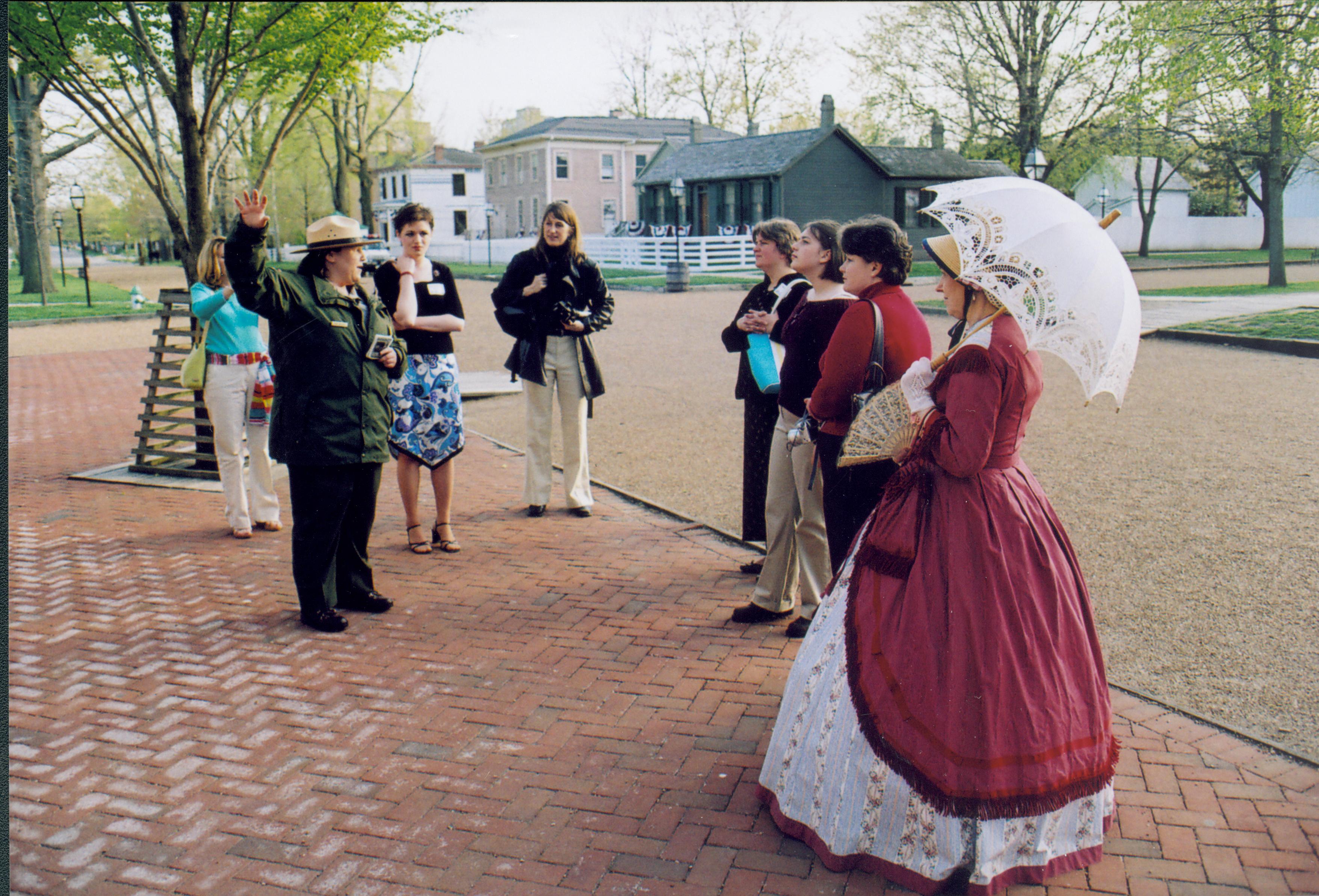 NA Lincoln Home NHS- Lincoln Presidential Museum Opening, Disc A 22 Lincoln Museum, tour