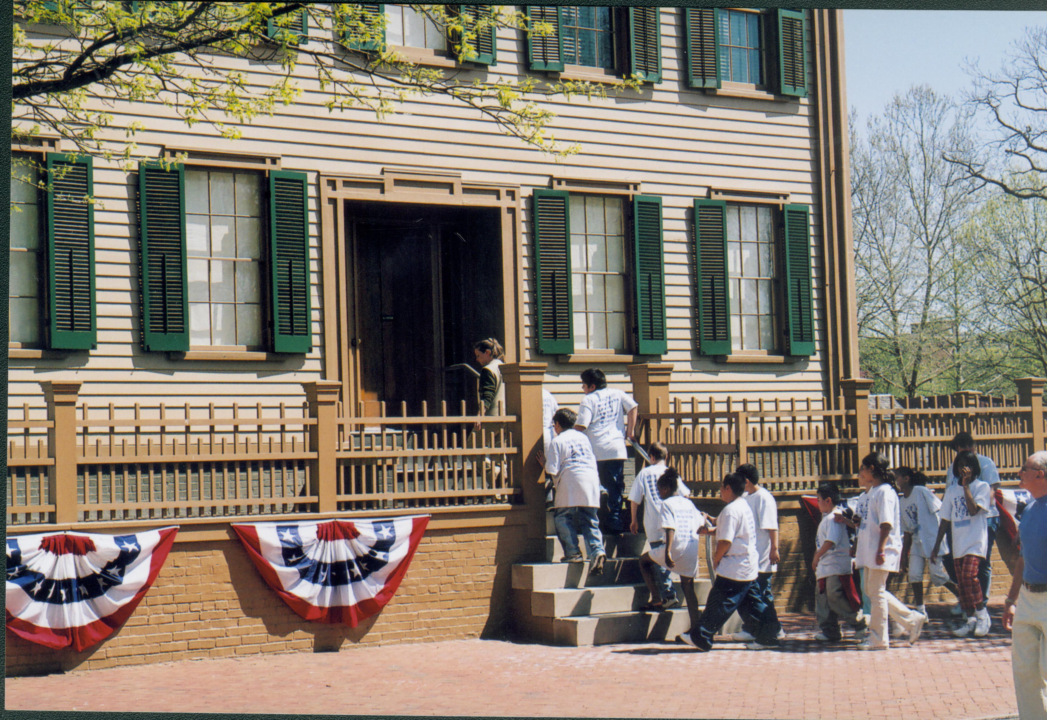 LIHO Lincoln Home NHS- Lincoln Presidential Museum Opening, Disc D 17 Lincoln Museum, tour