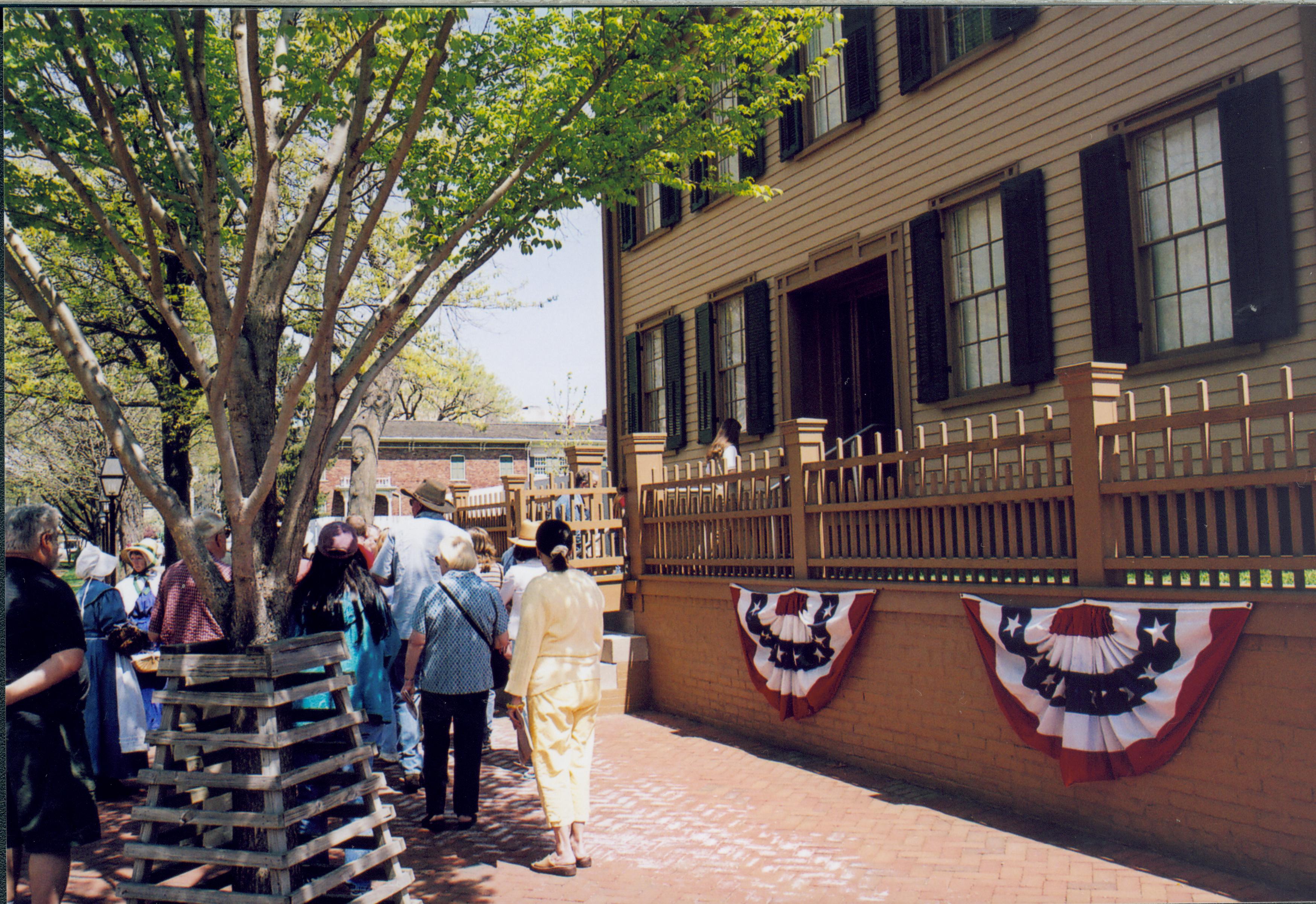 NA Lincoln Home NHS- Lincoln Presidential Museum Opening, Disc G 4 Lincoln Museum, tour