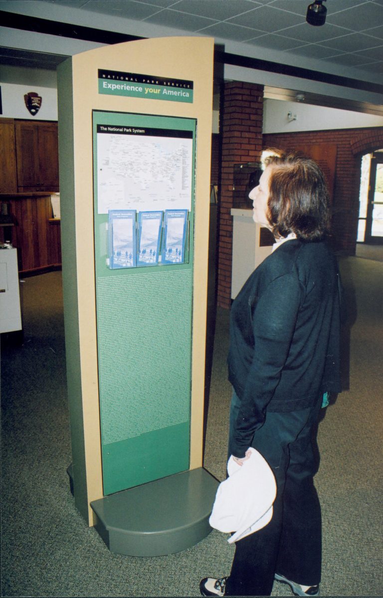 NA Lincoln Home NHS- Great Western Depot, Disc H 4 Visitor Center, exhibit