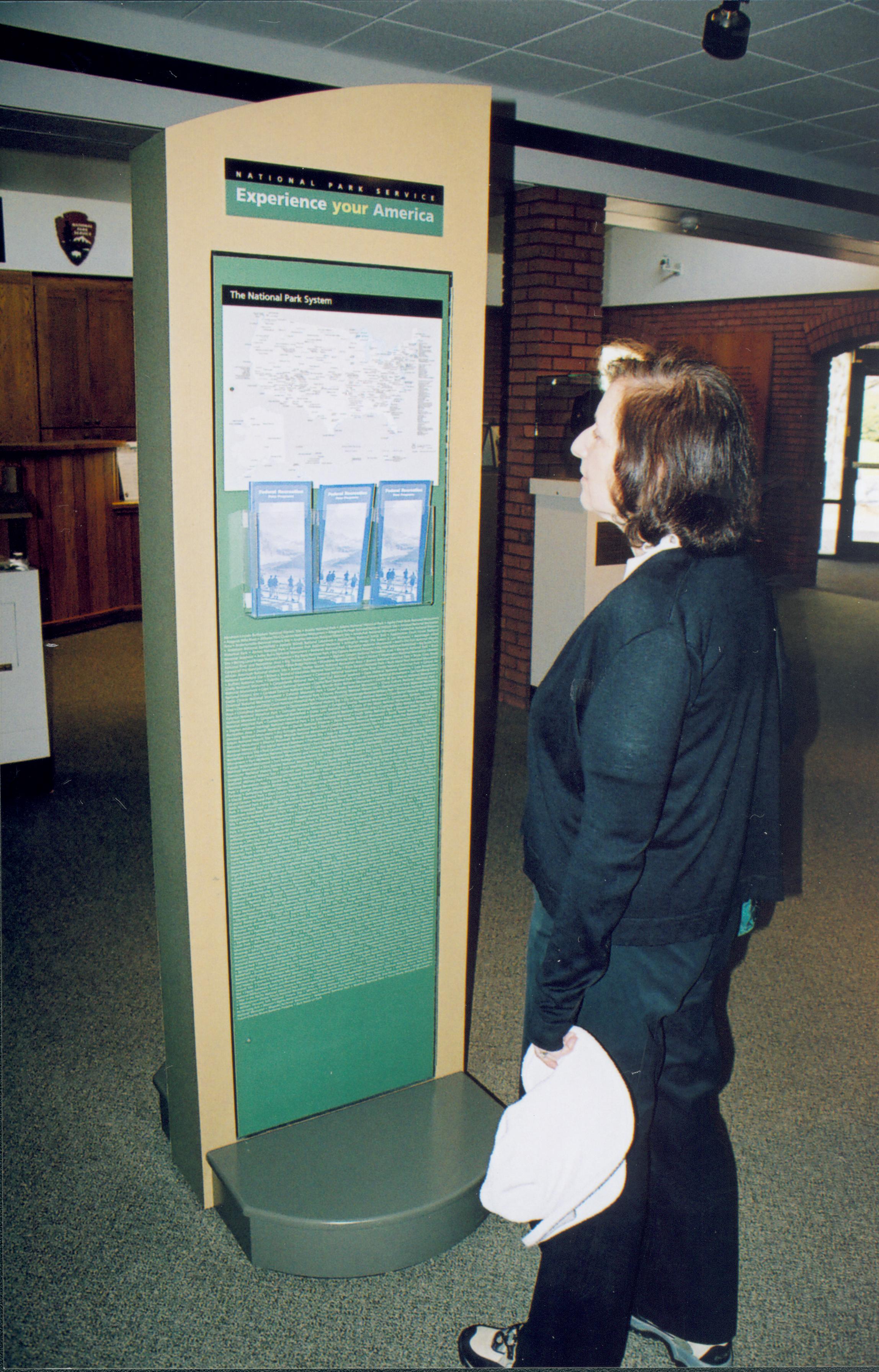 NA Lincoln Home NHS- Great Western Depot, Disc H 4 Visitor Center, exhibit