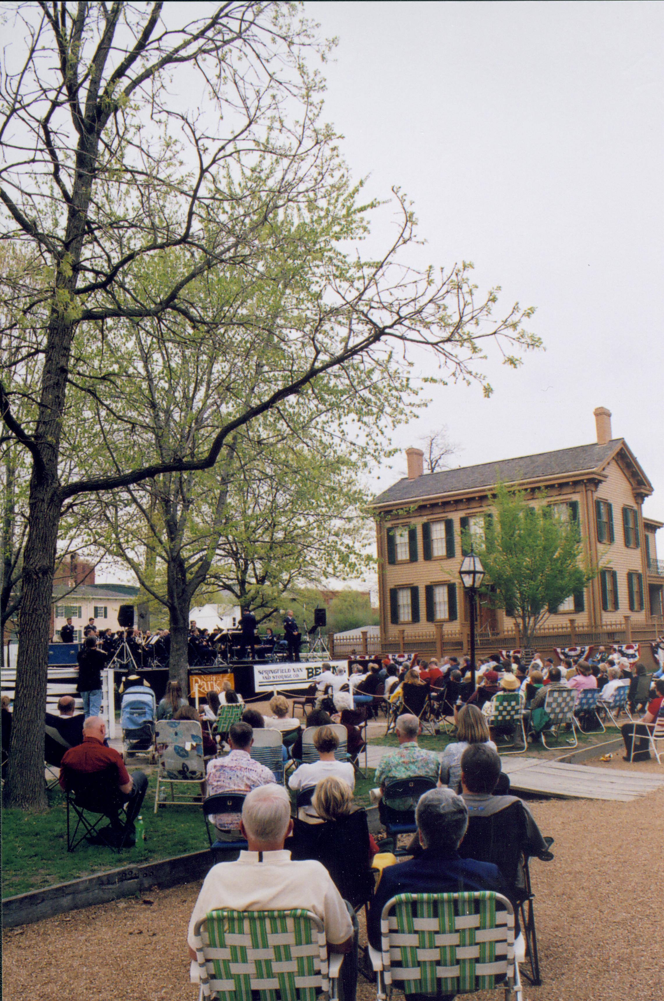 NA Lincoln Home NHS- Lincoln Presidential Museum, Disc J 19 concert, Air Force Band