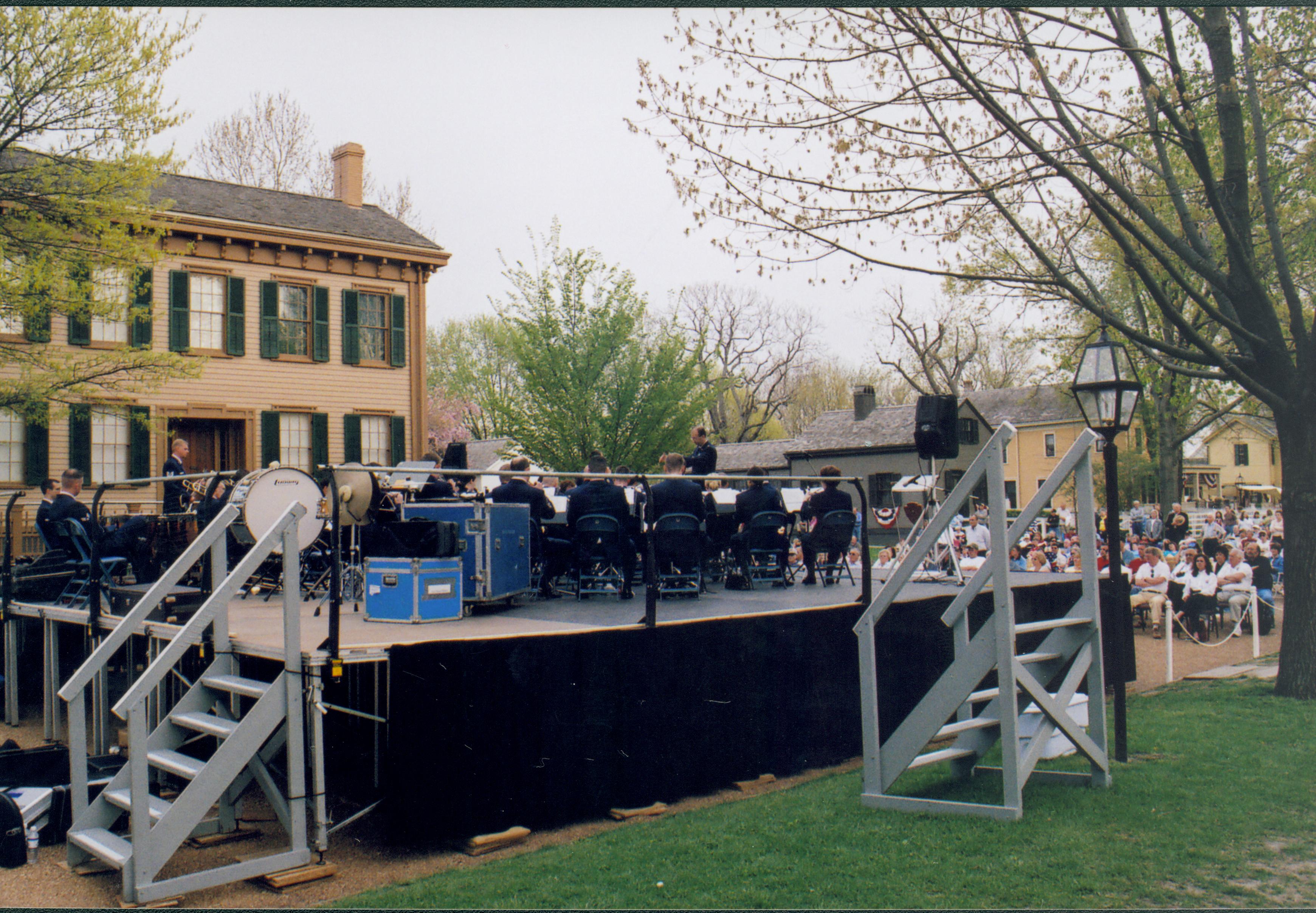 NA Lincoln Home NHS- Lincoln Presidential Museum, Disc J 24 concert, Air Force Band