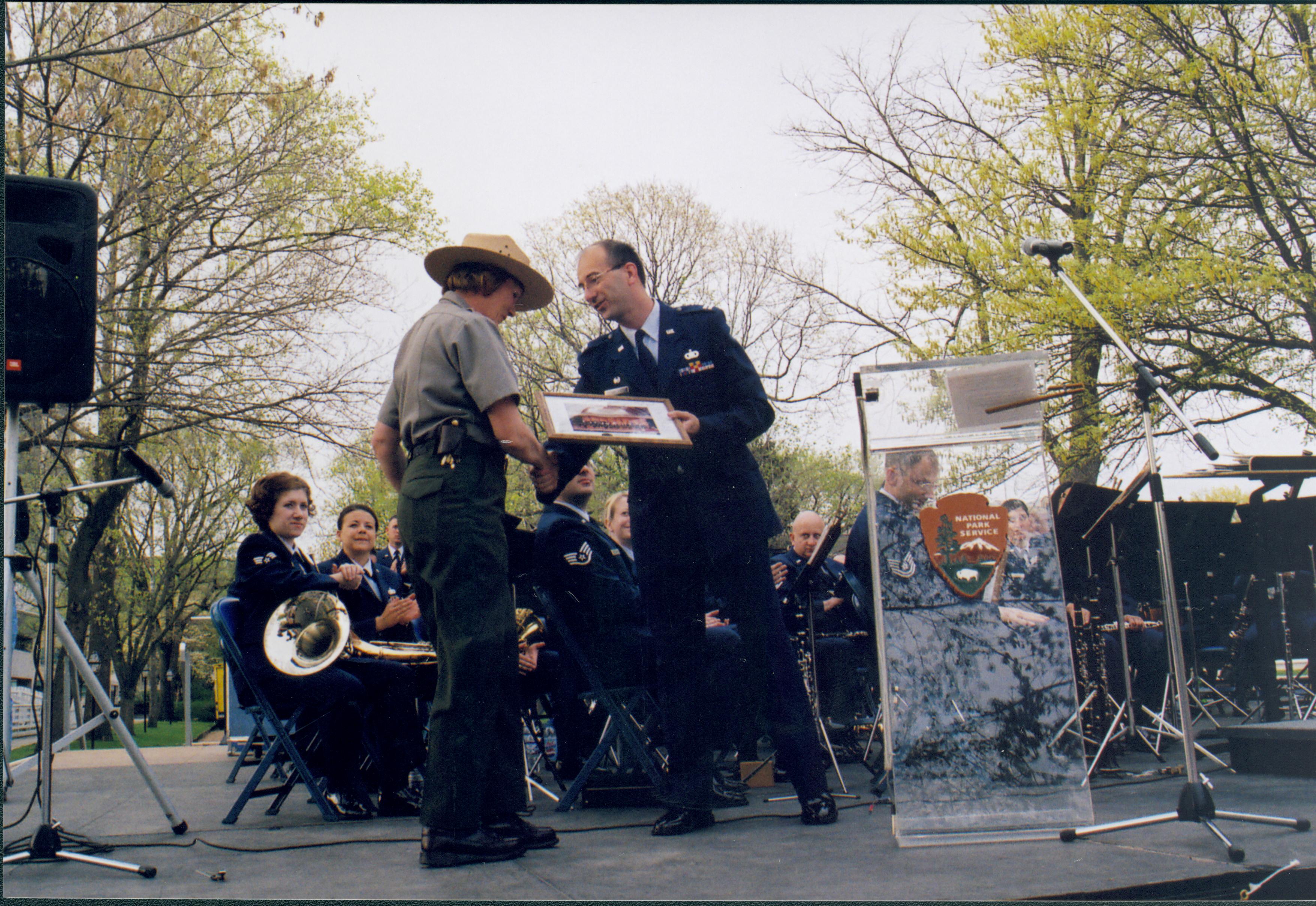 NA Lincoln Home NHS- Lincoln Presidential Museum, Disc O 13 Presidential Museum, Air Force band