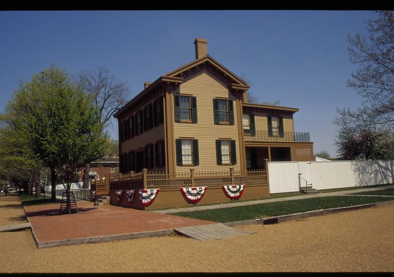 NA Lincoln Home NHS- Presidential Museum Opening Presidential Museum, Lincoln Home