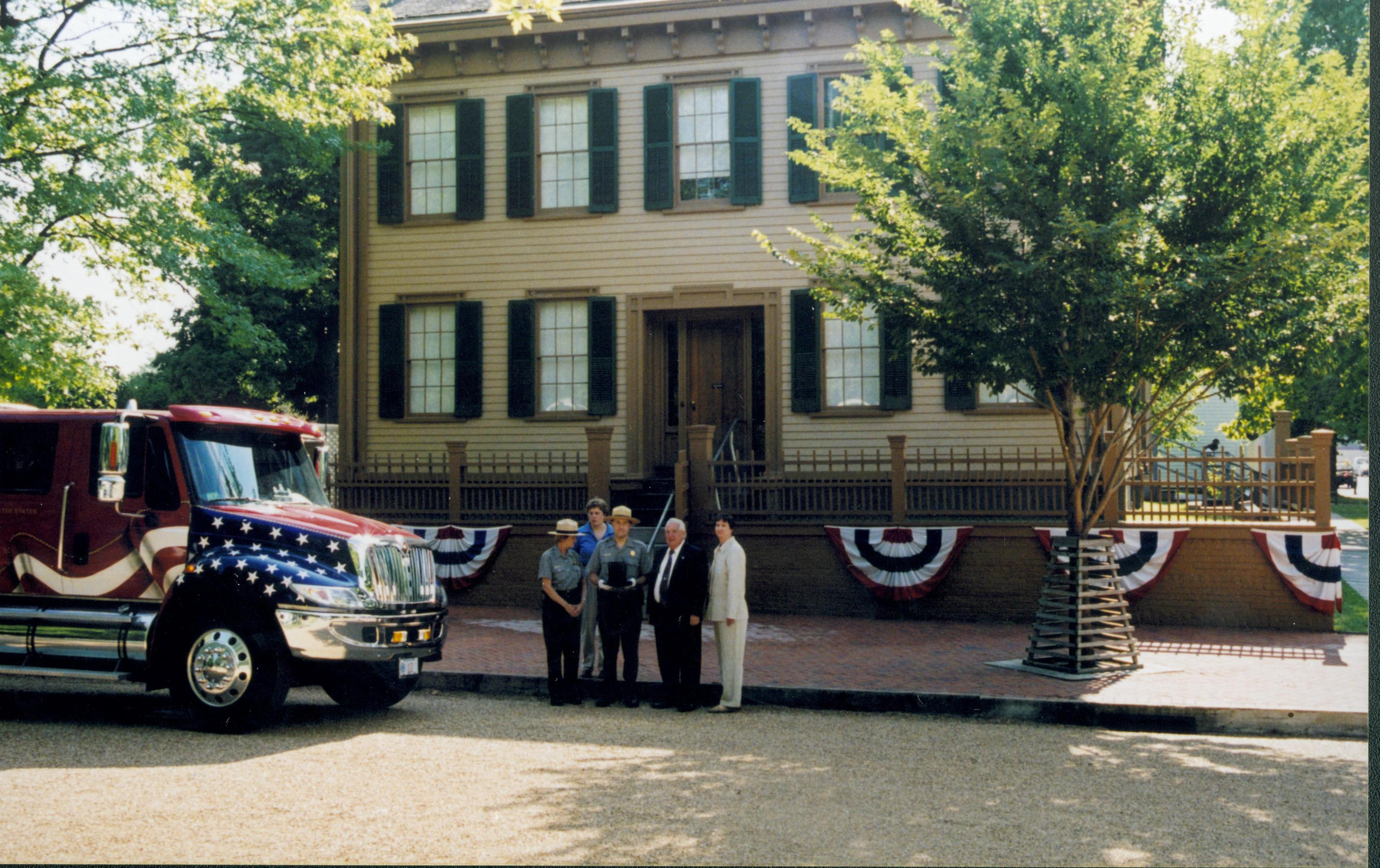 NA Lincoln Home NHS- National Flag Exhibit, Roll 1 Lincoln home, exhibit, Marine Corps truck