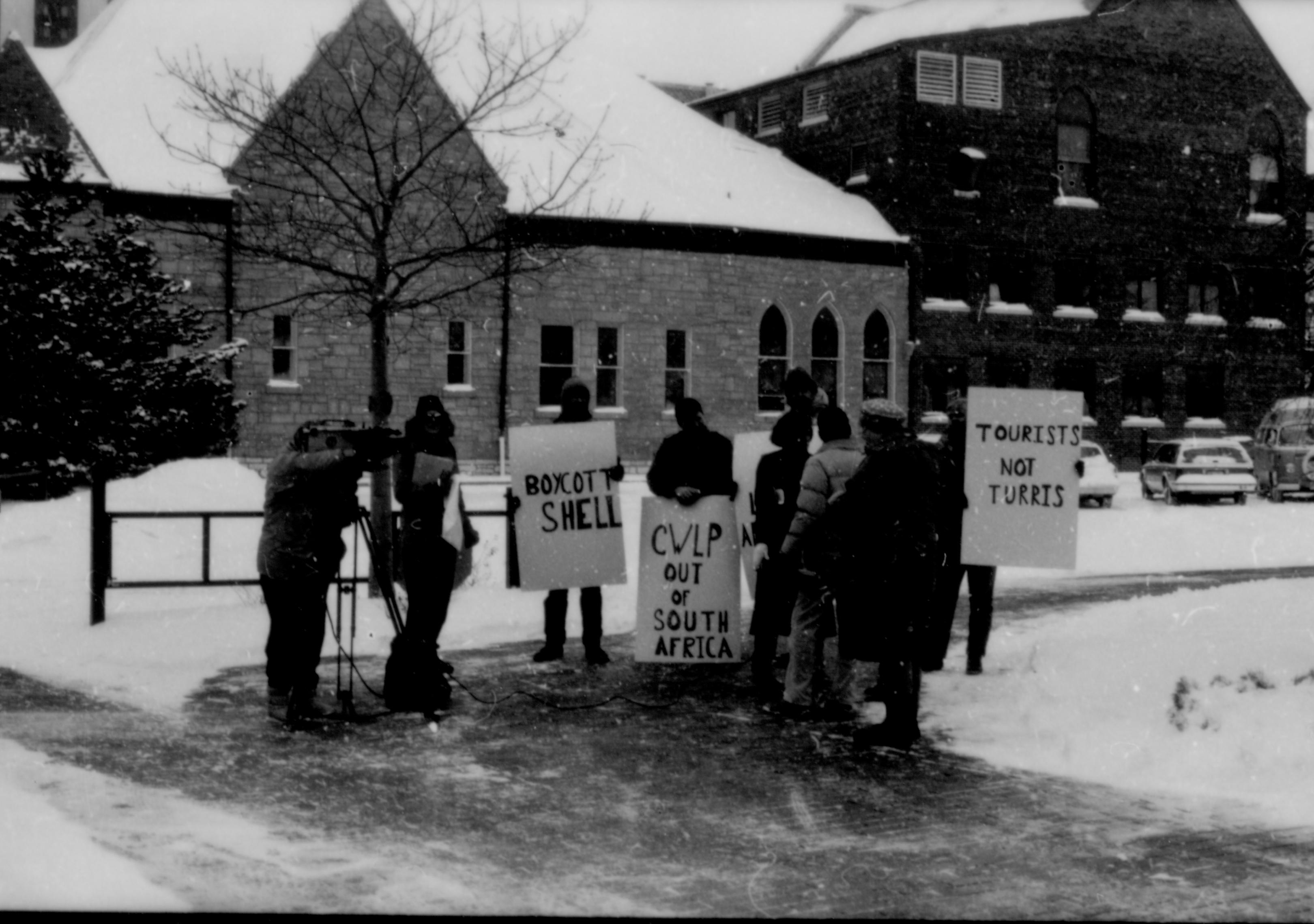 NA Lincoln Home NHS- Anti Apartheid Protest, 112 protest