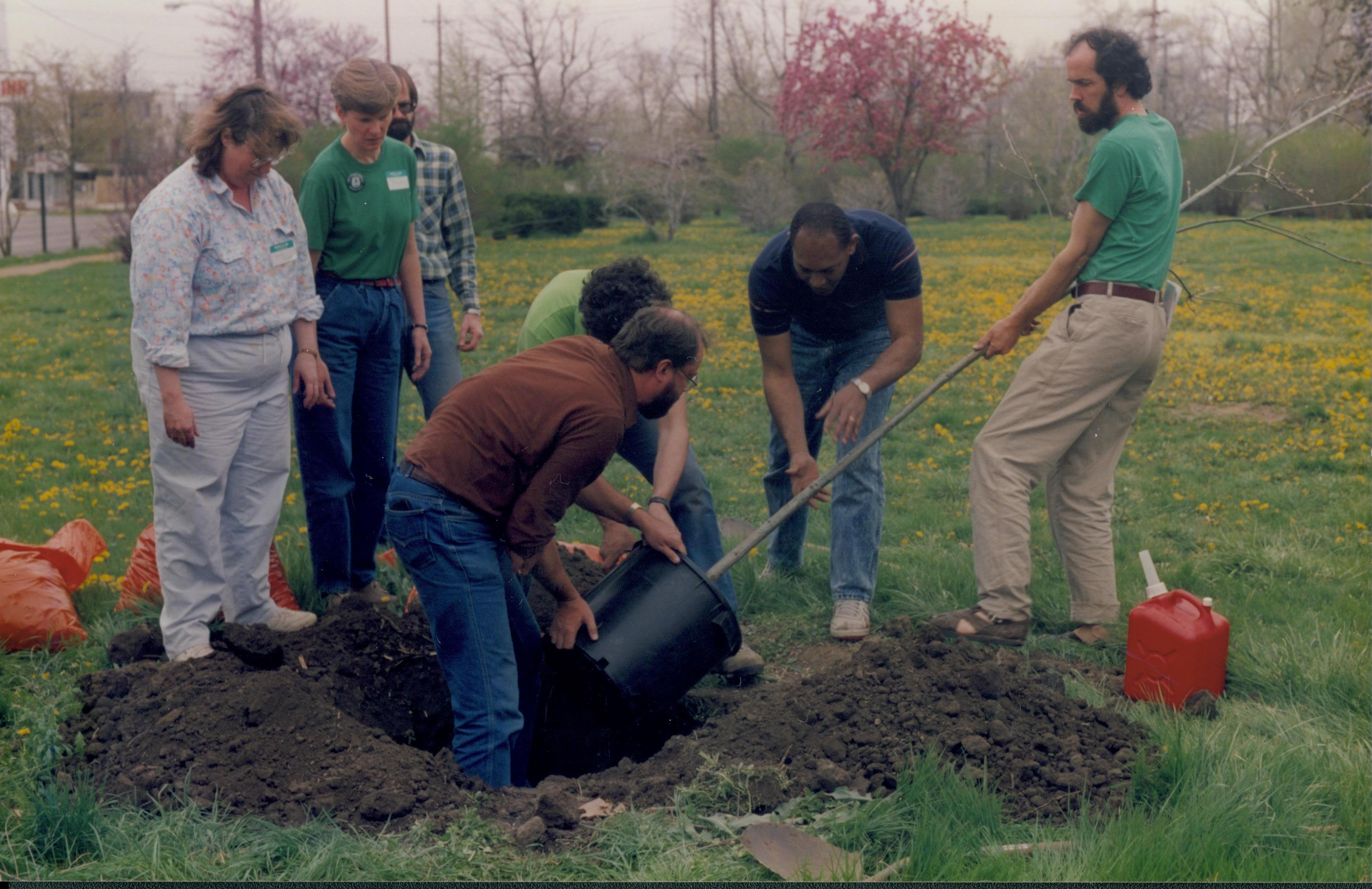 Supt. Gentry Davis at tree planting Lincoln Home NHS- Morse House Tree Planting Morse House, tree planting