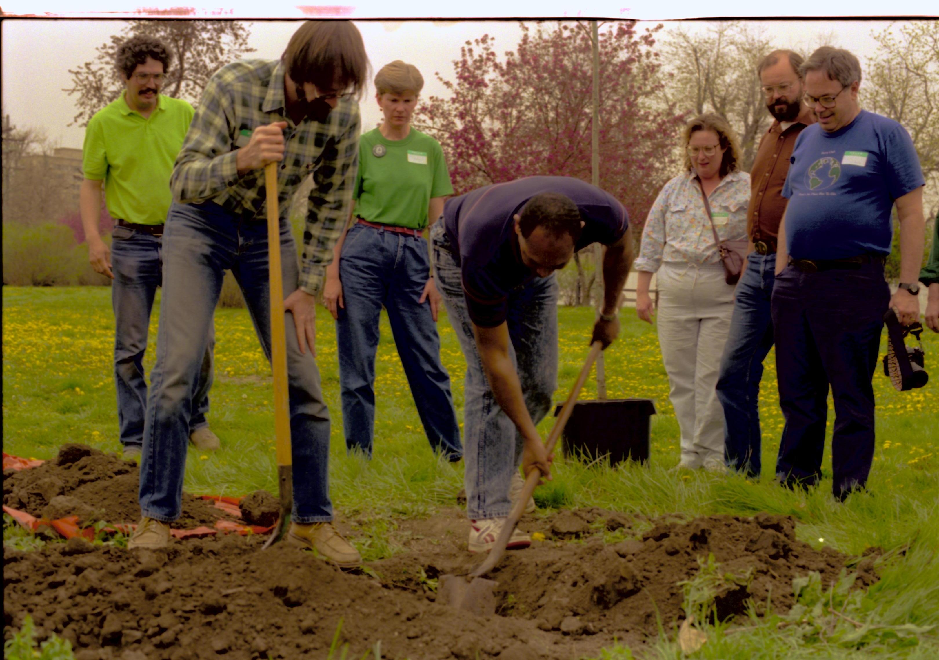 NA Lincoln Home NHS- Morse House Tree Planting, 64A Morse House, tree planting