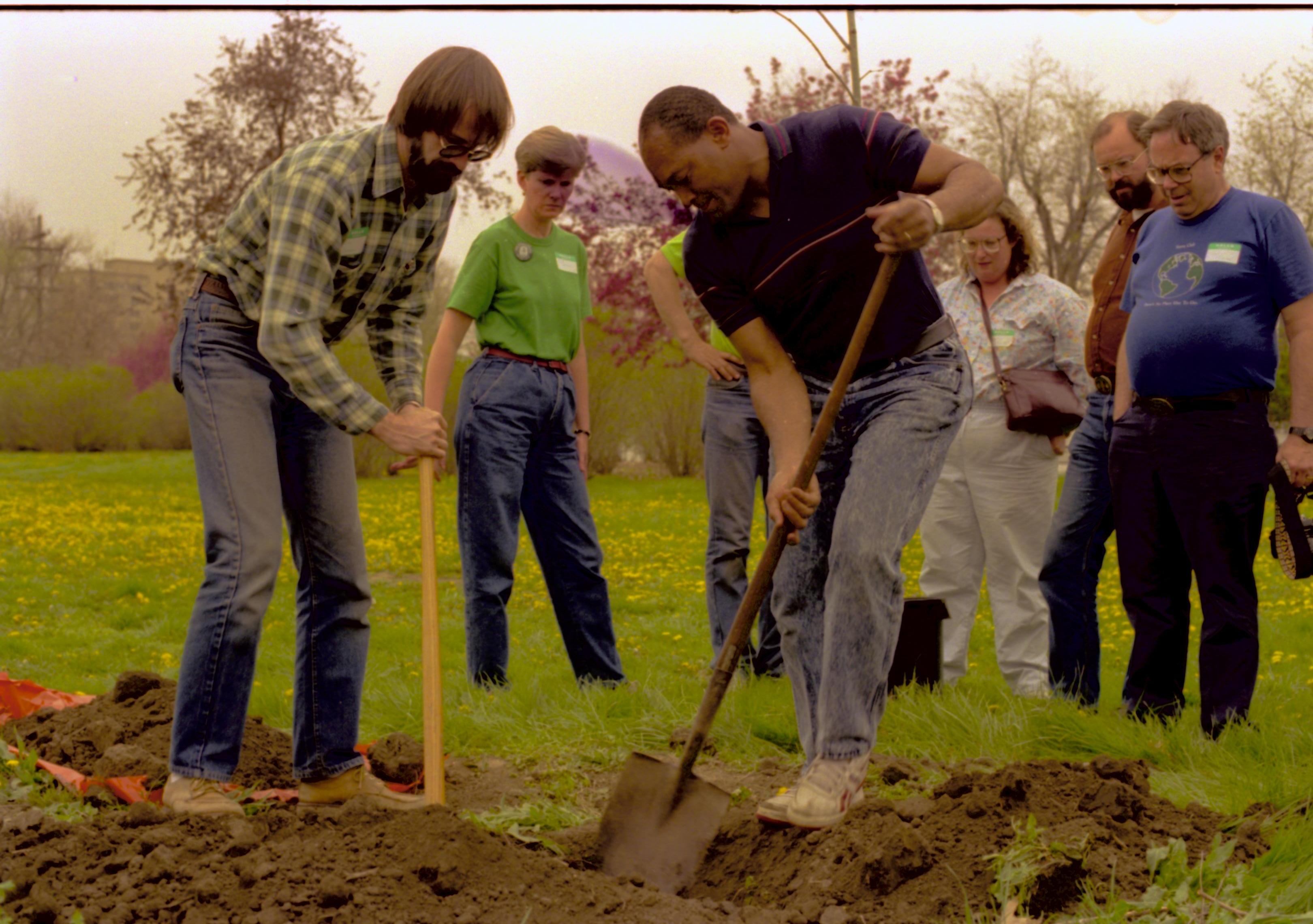 NA Lincoln Home NHS- Morse House Tree Planting, 64A Morse House, tree planting