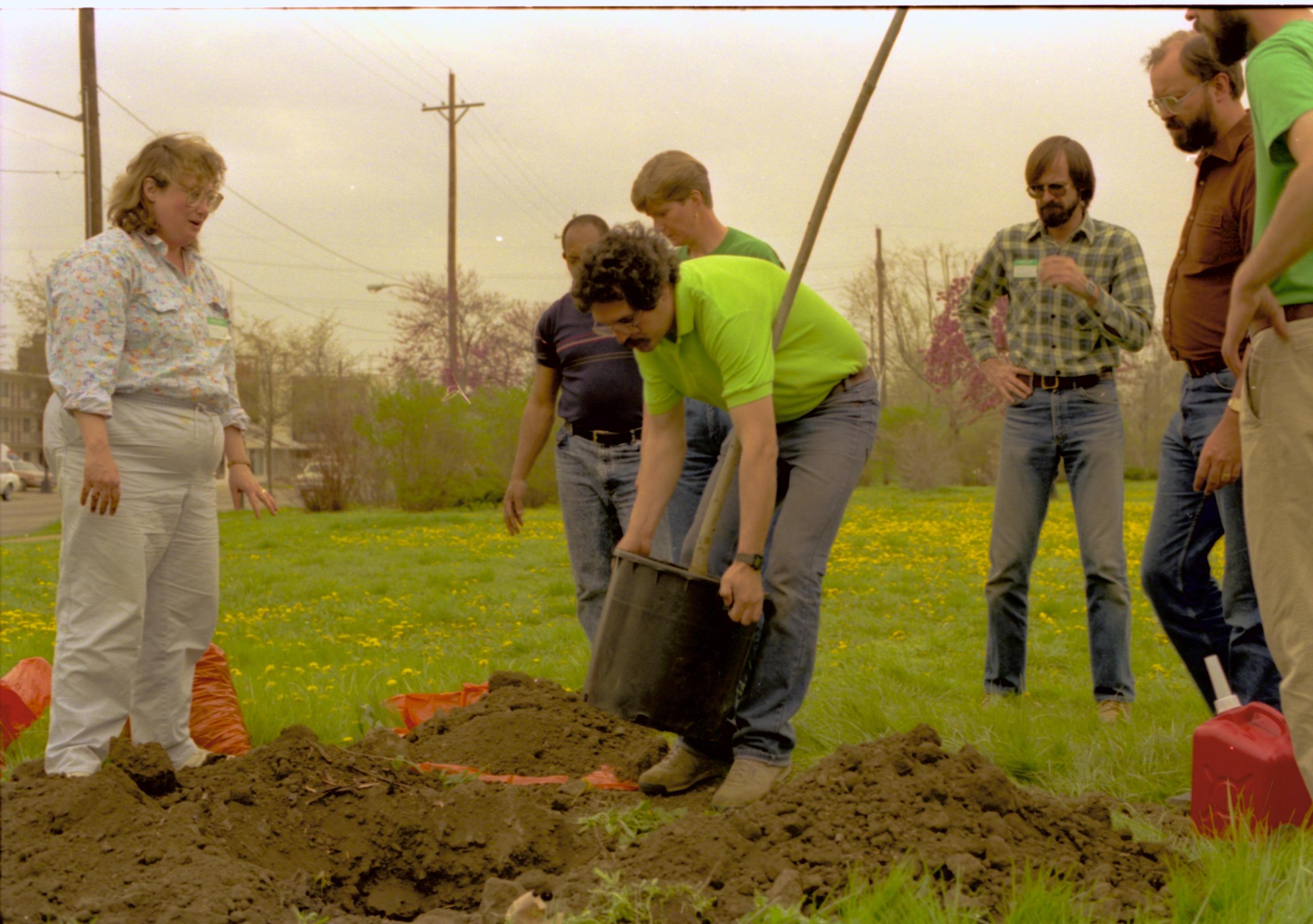 NA Lincoln Home NHS- Morse House Tree Planting, 64A Morse House, tree planting