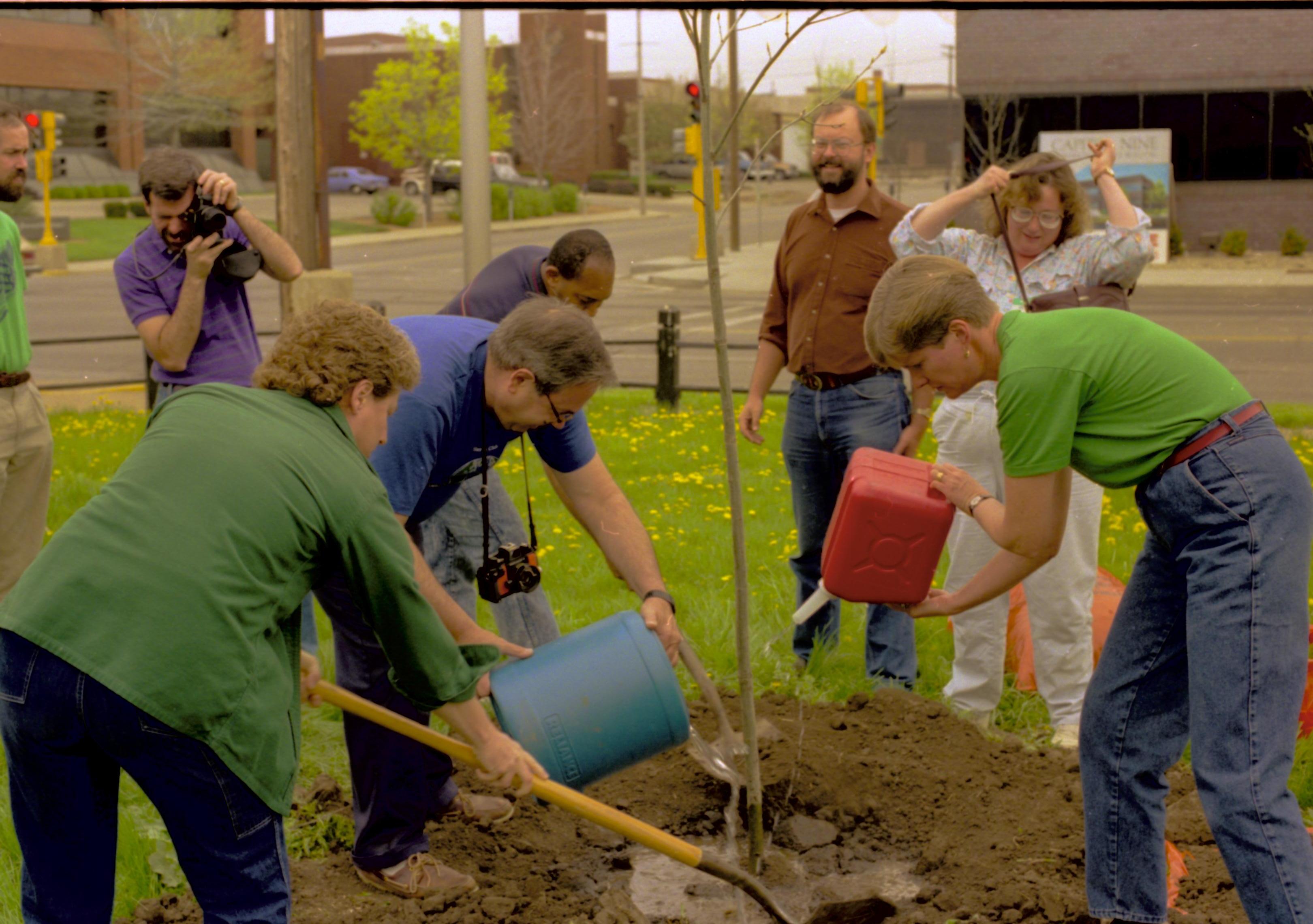 NA Lincoln Home NHS- Morse House Tree Planting, 64A Morse House, tree planting