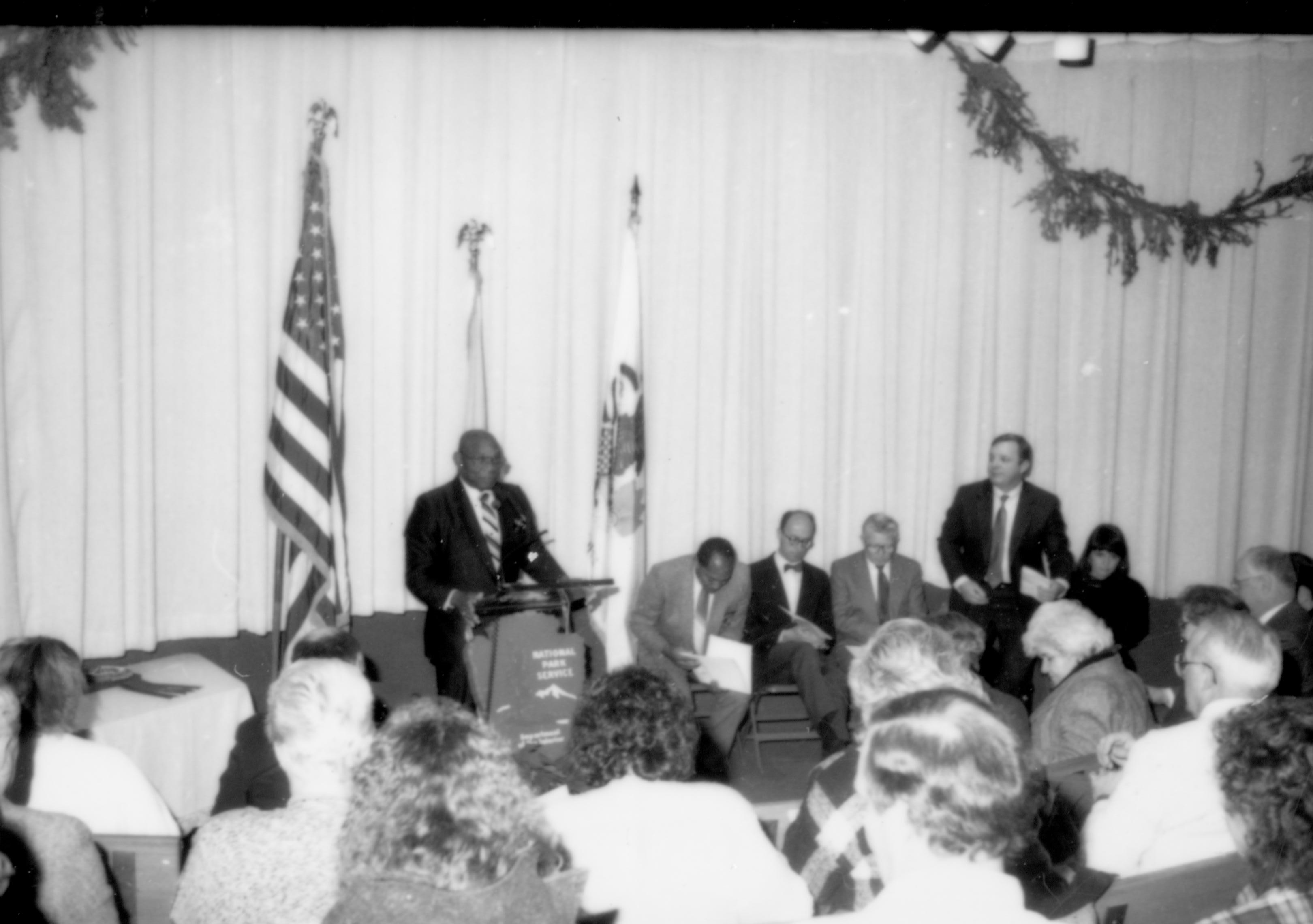 NA Lincoln Home NHS- Christmas in Licoln Neighborhood 1989, 88315 Christmas, neighborhood, ceremony