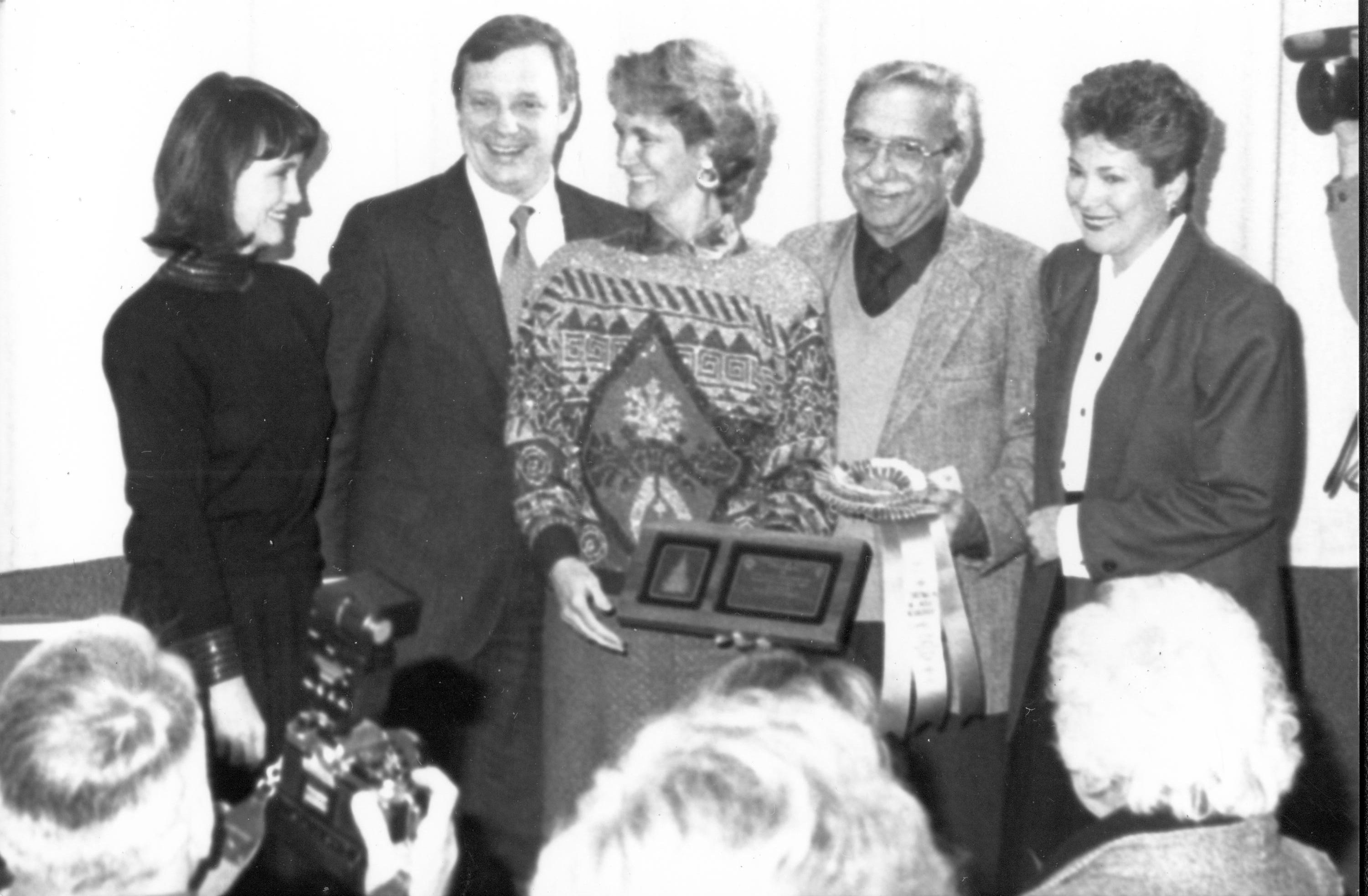 NA Lincoln Home NHS- Christmas in Licoln Neighborhood 1989, 88312, #26 Christmas, ceremony