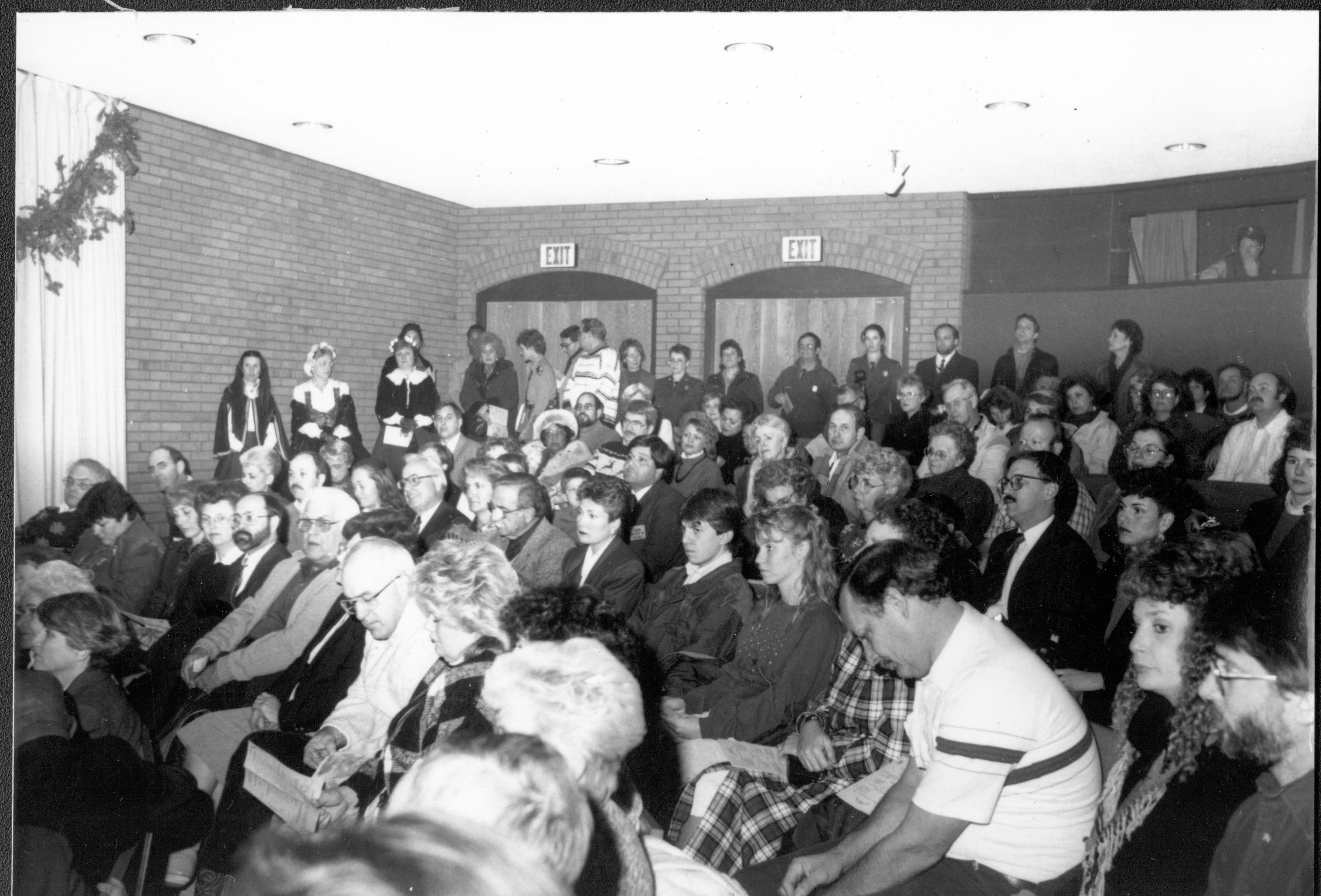 NA Lincoln Home NHS- Christmas in Licoln Neighborhood 1989, 88312, #13 Christmas, ceremony, award