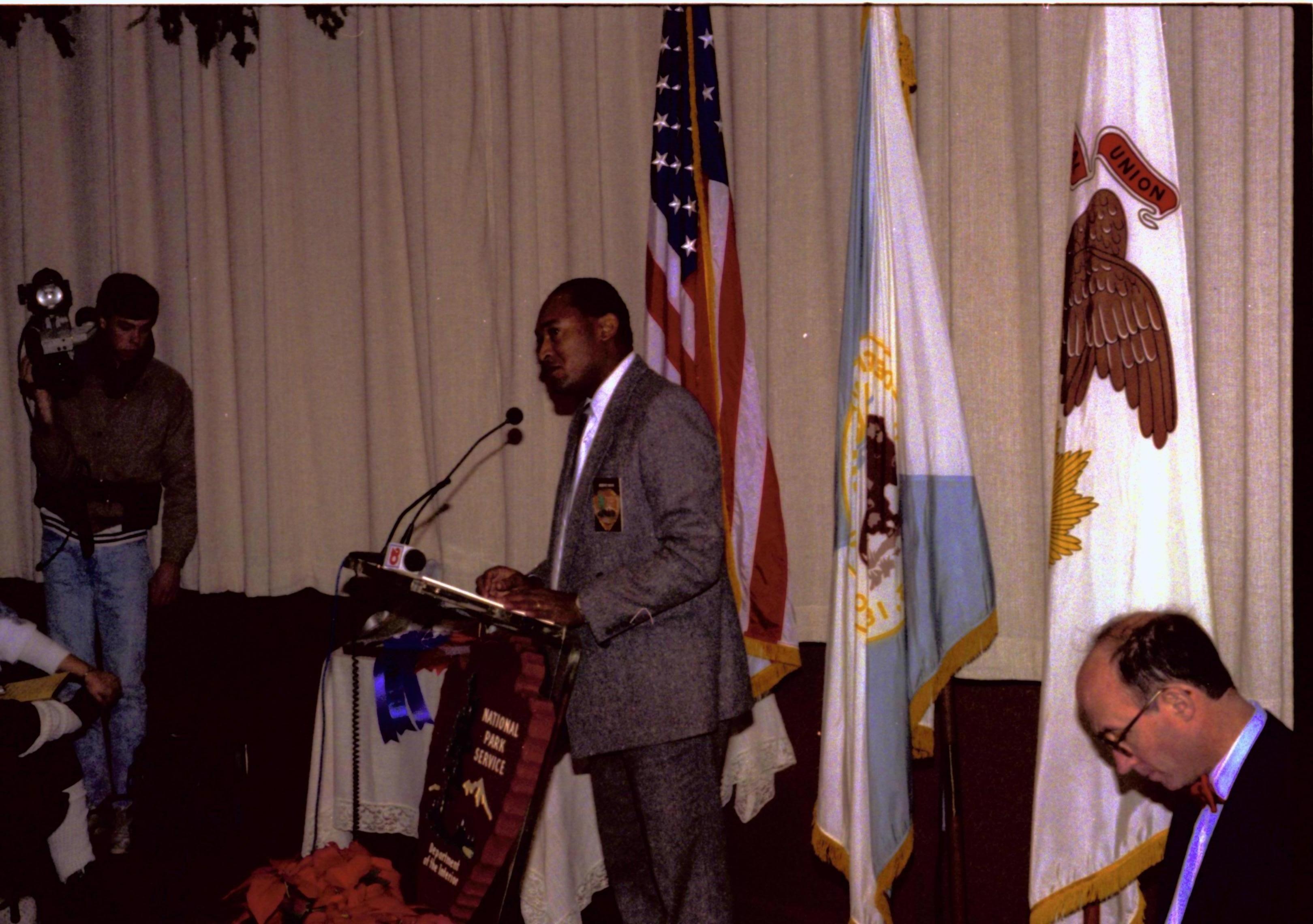 NA Lincoln Home NHS- Christmas in Licoln Neighborhood 1989, 8488, 143A, 25 Christmas, award, ceremony